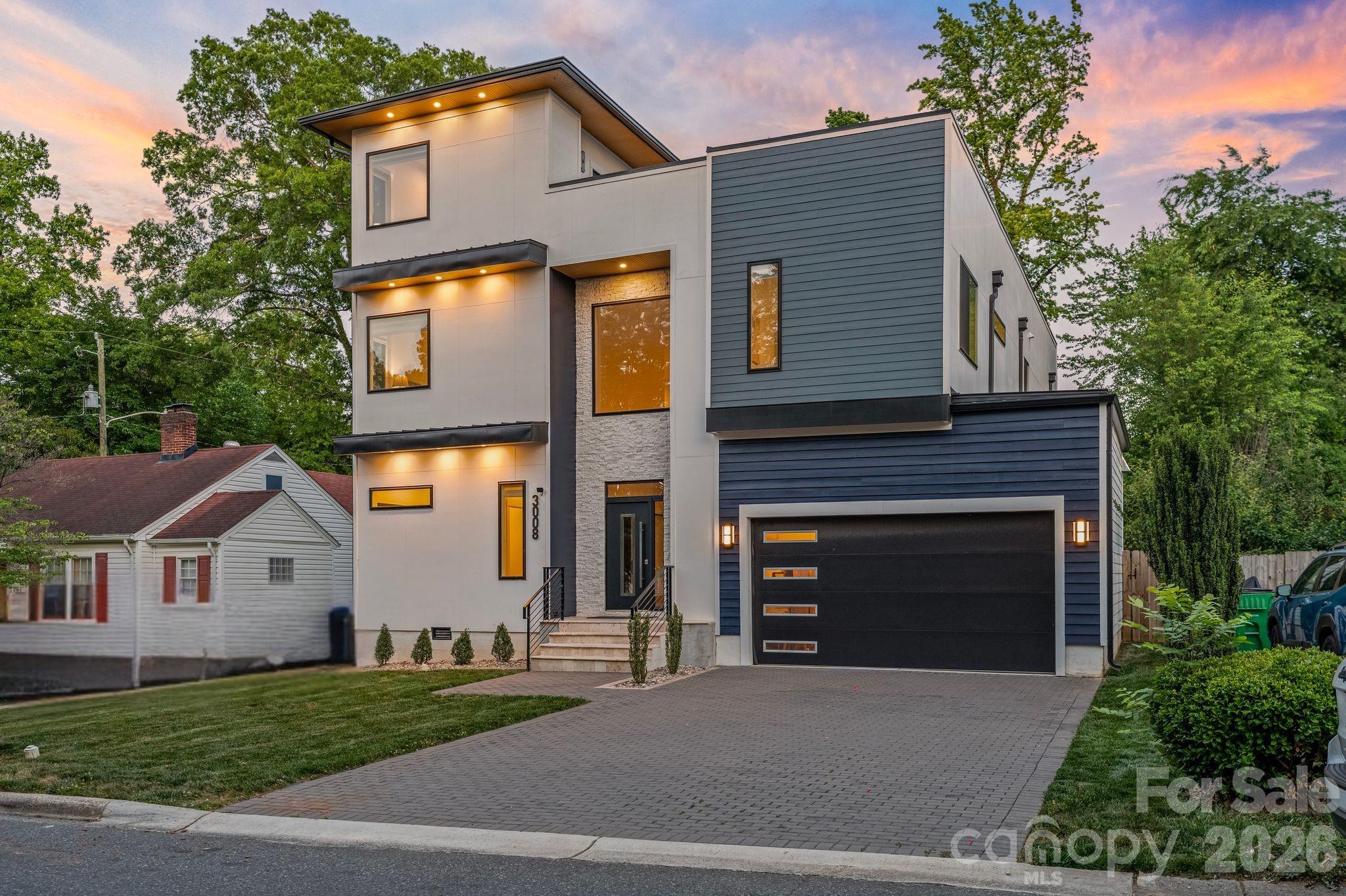 3008 Holt Street — Charlotte