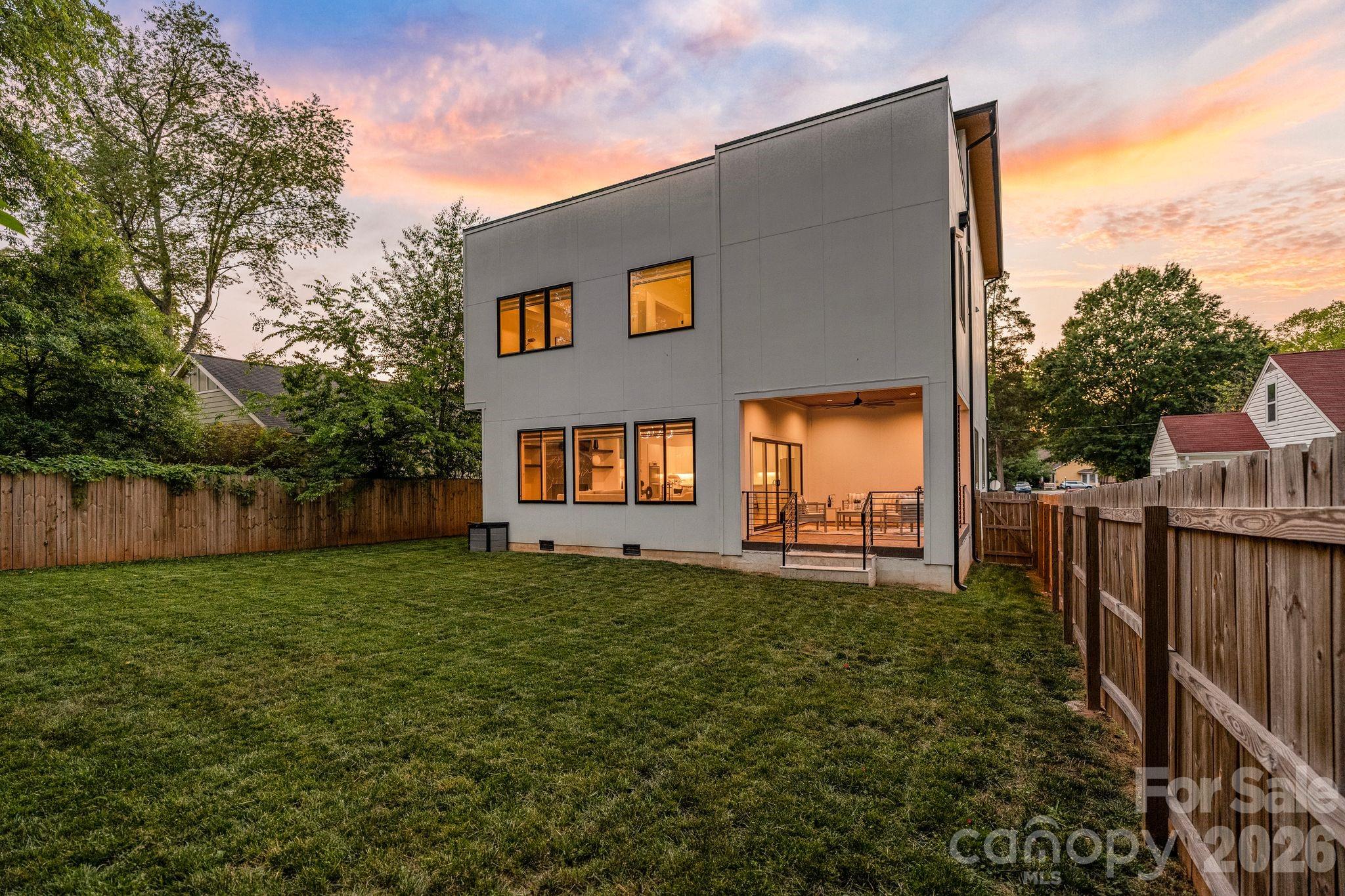 3008 Holt Street — Charlotte