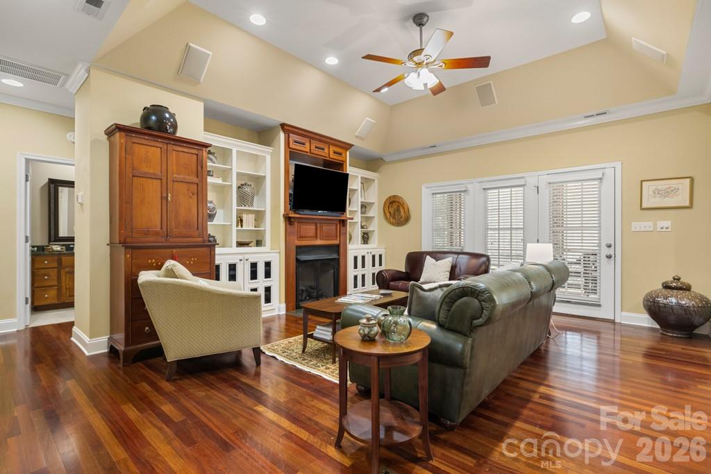 707 Luther Drive — Iron Station