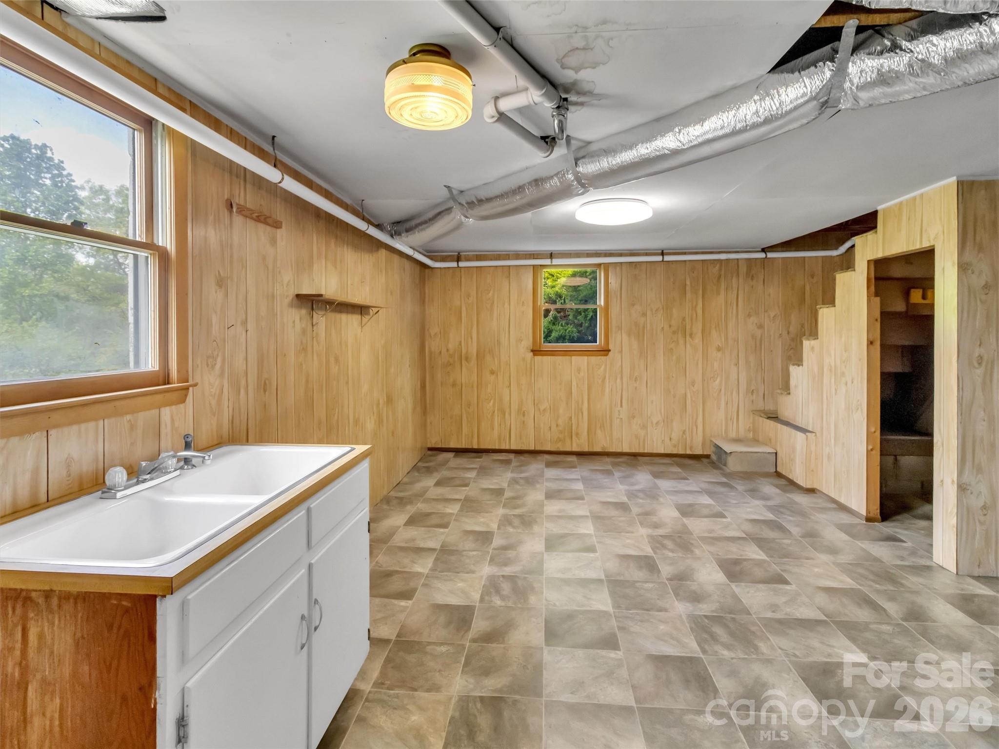165 Keller Street — Waynesville