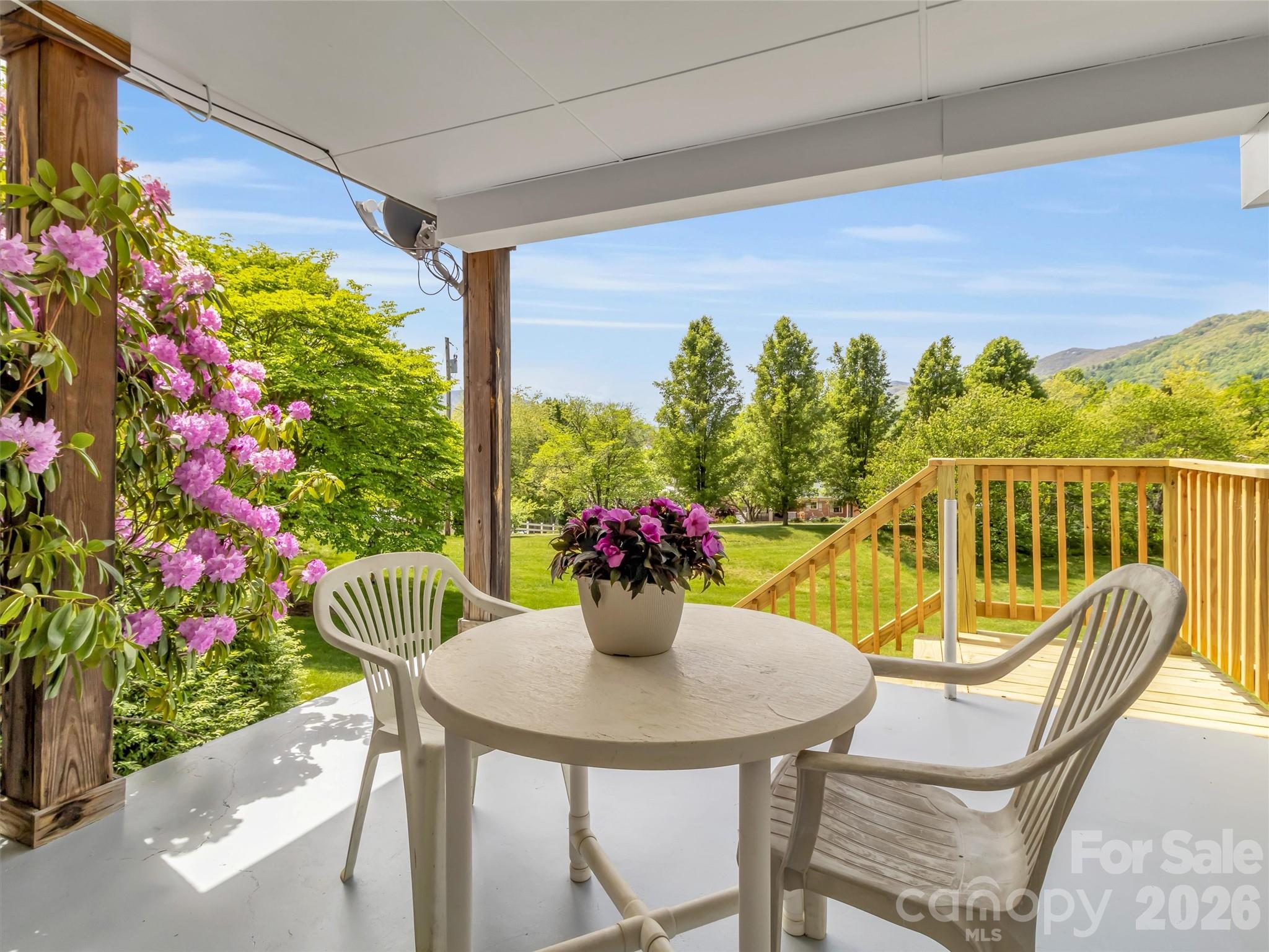 165 Keller Street — Waynesville