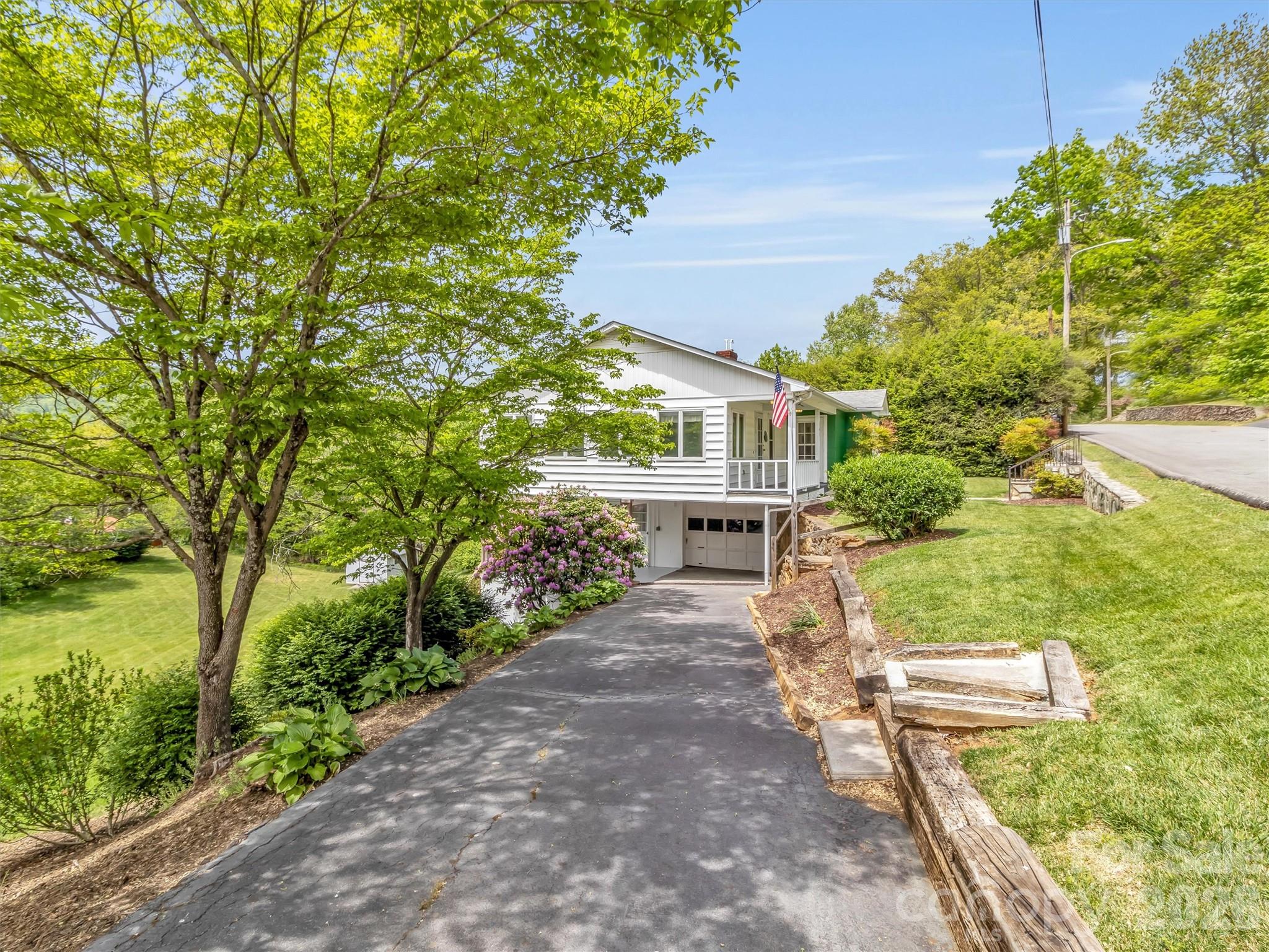 165 Keller Street — Waynesville