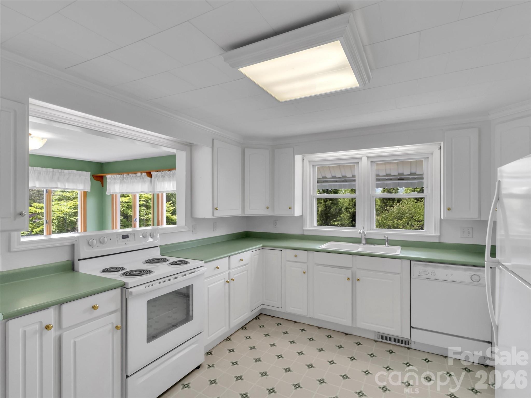165 Keller Street — Waynesville