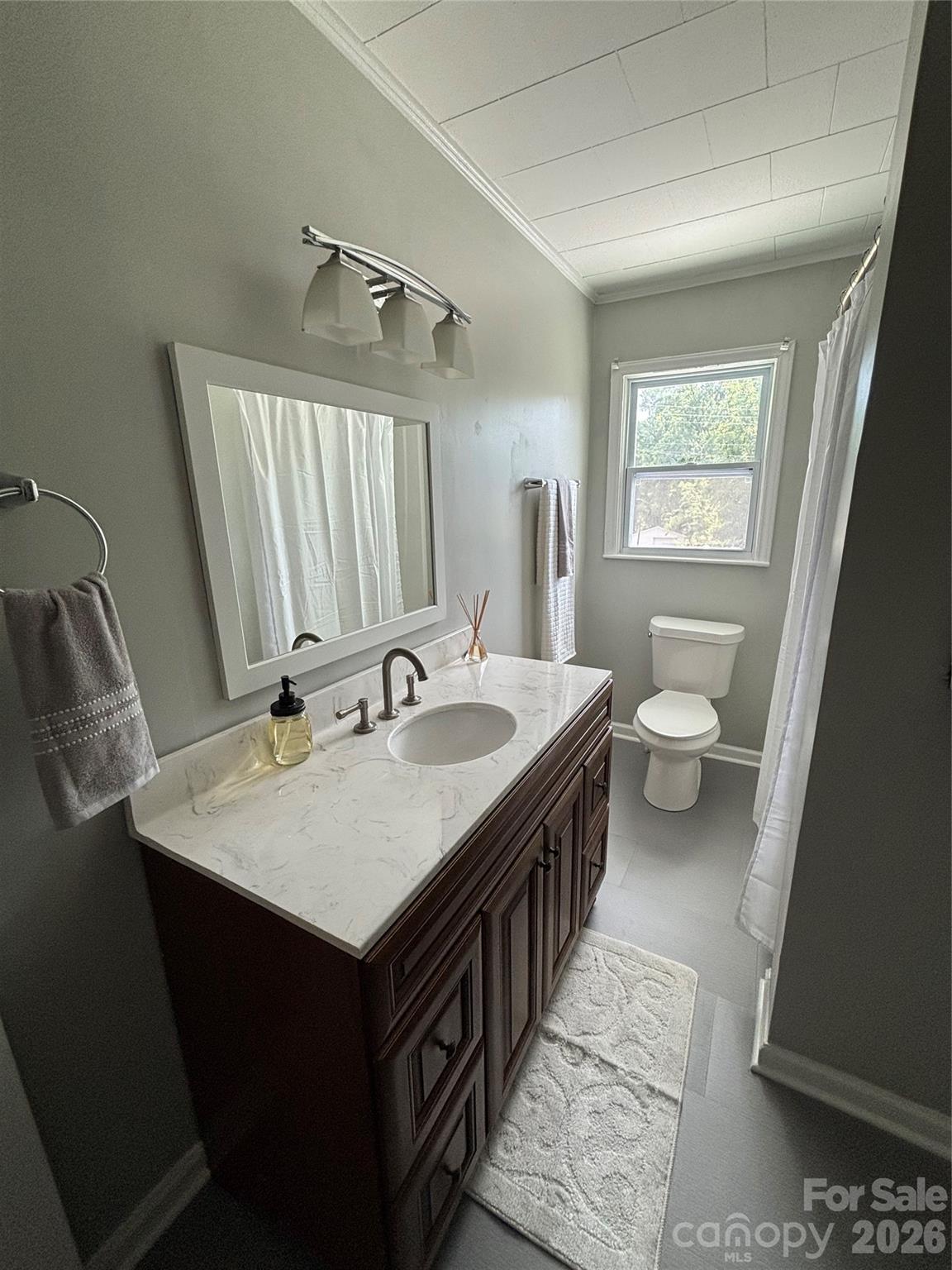 305 Forestway Drive — Mount Holly