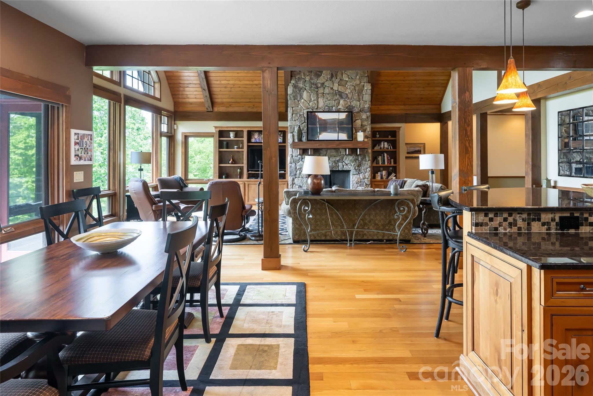 211 Boulder Ridge Drive — Hendersonville
