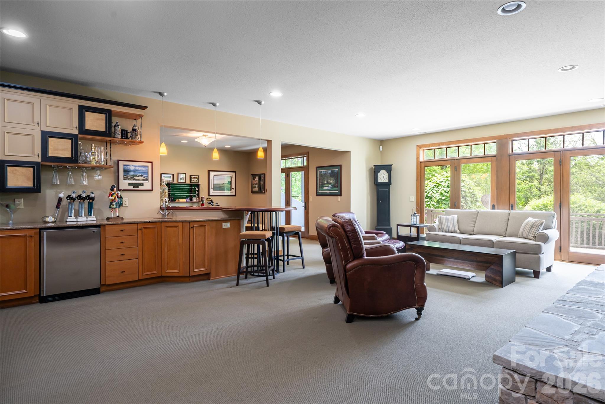 211 Boulder Ridge Drive — Hendersonville