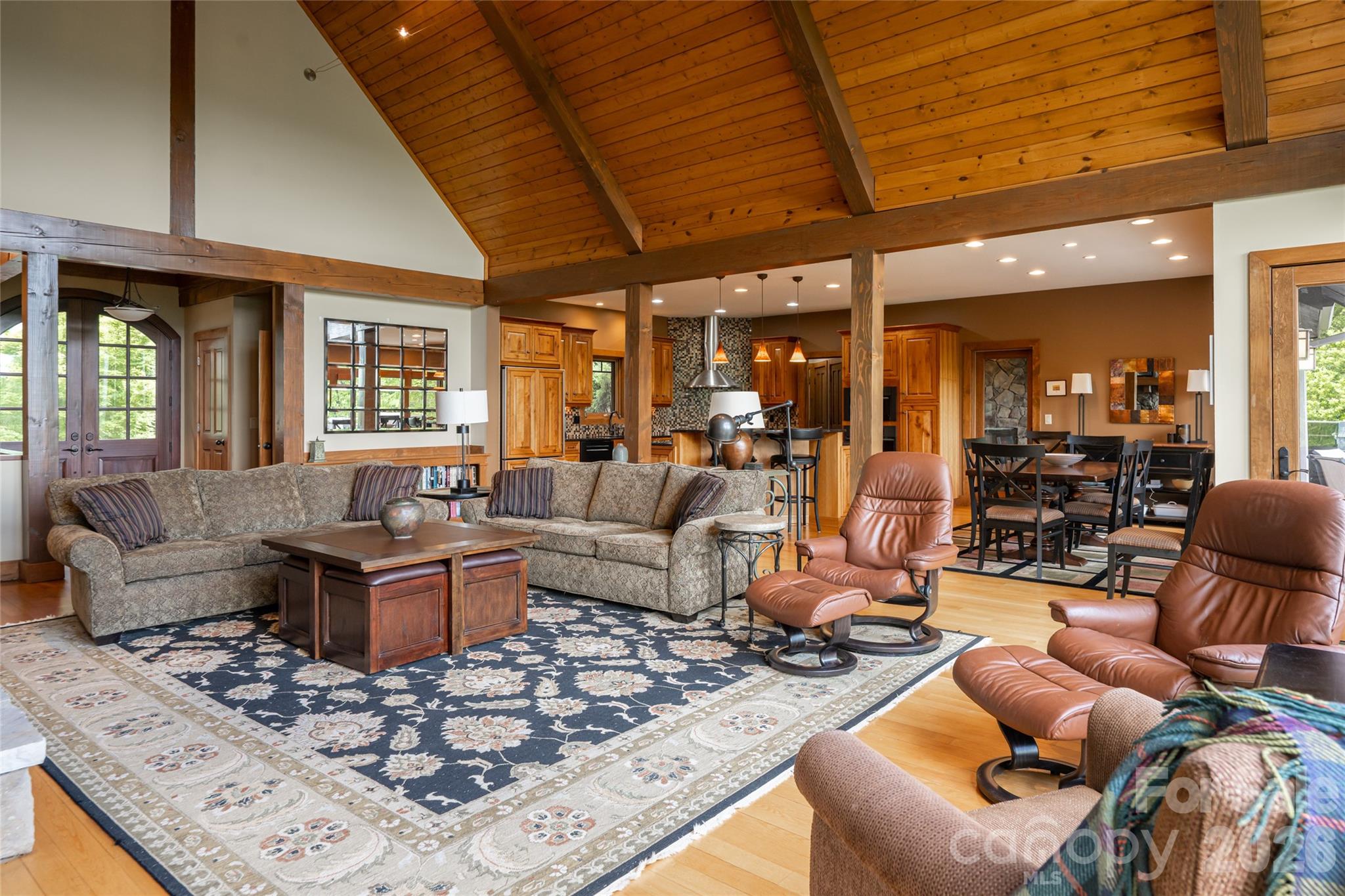 211 Boulder Ridge Drive — Hendersonville
