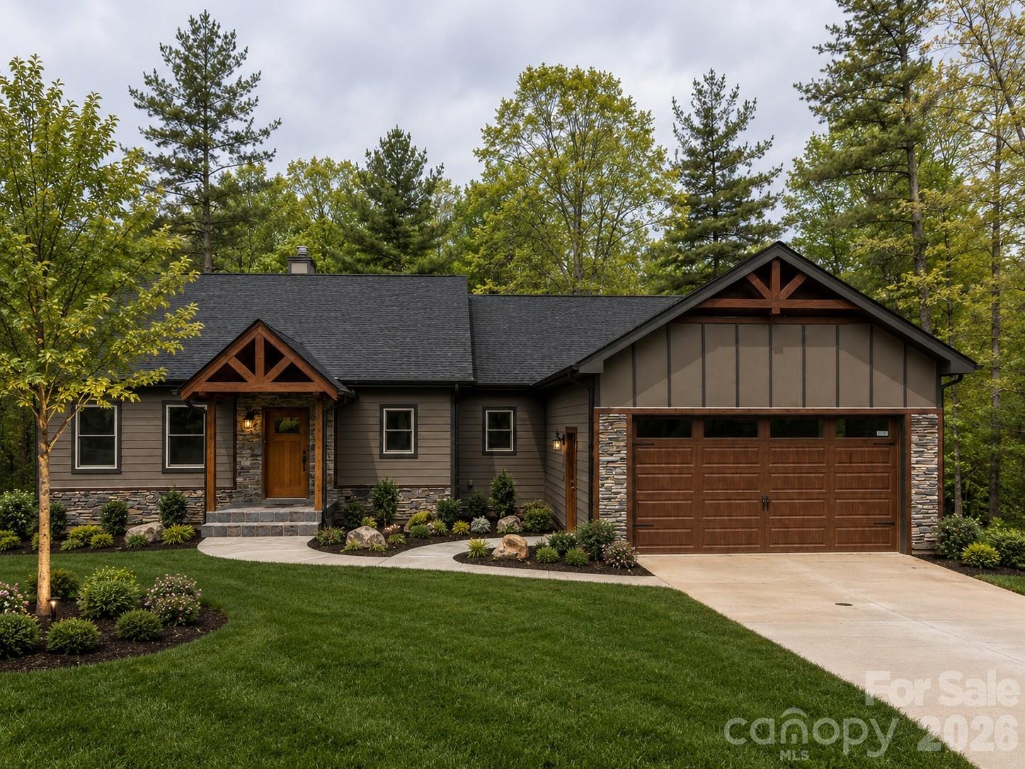 84 Gracie Lane — Weaverville
