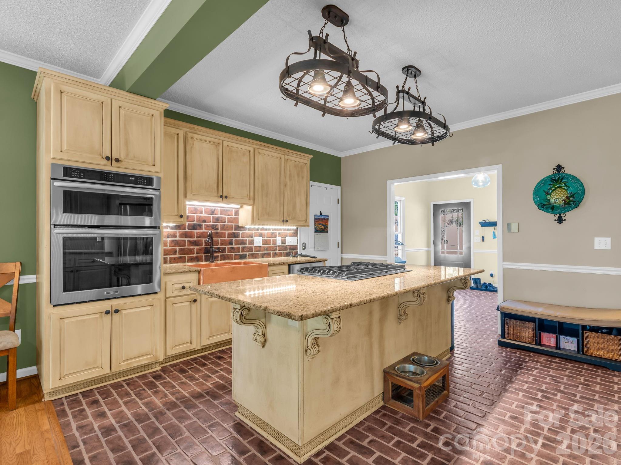 1467 Camp Creek Road — Union Mills