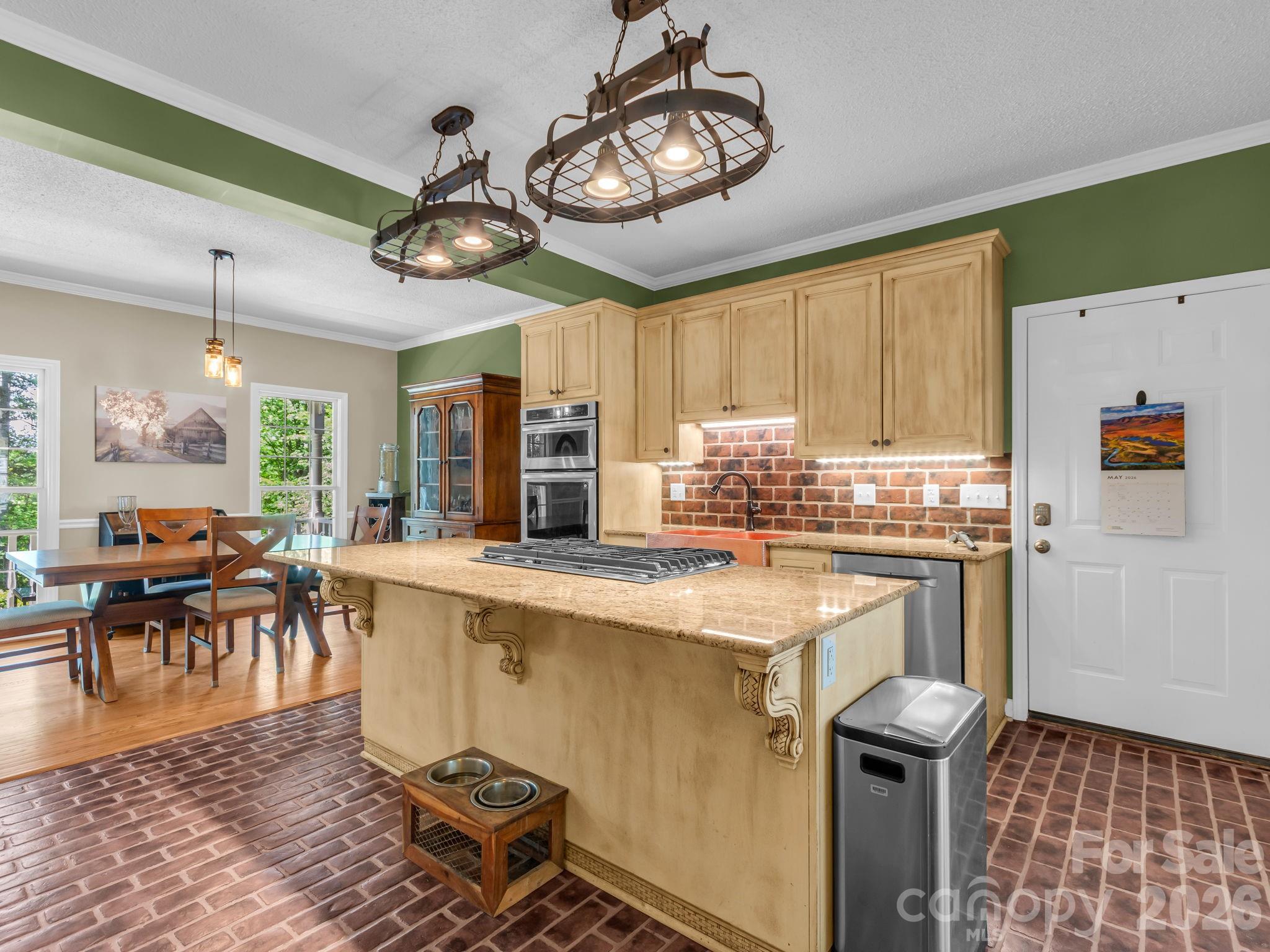 1467 Camp Creek Road — Union Mills