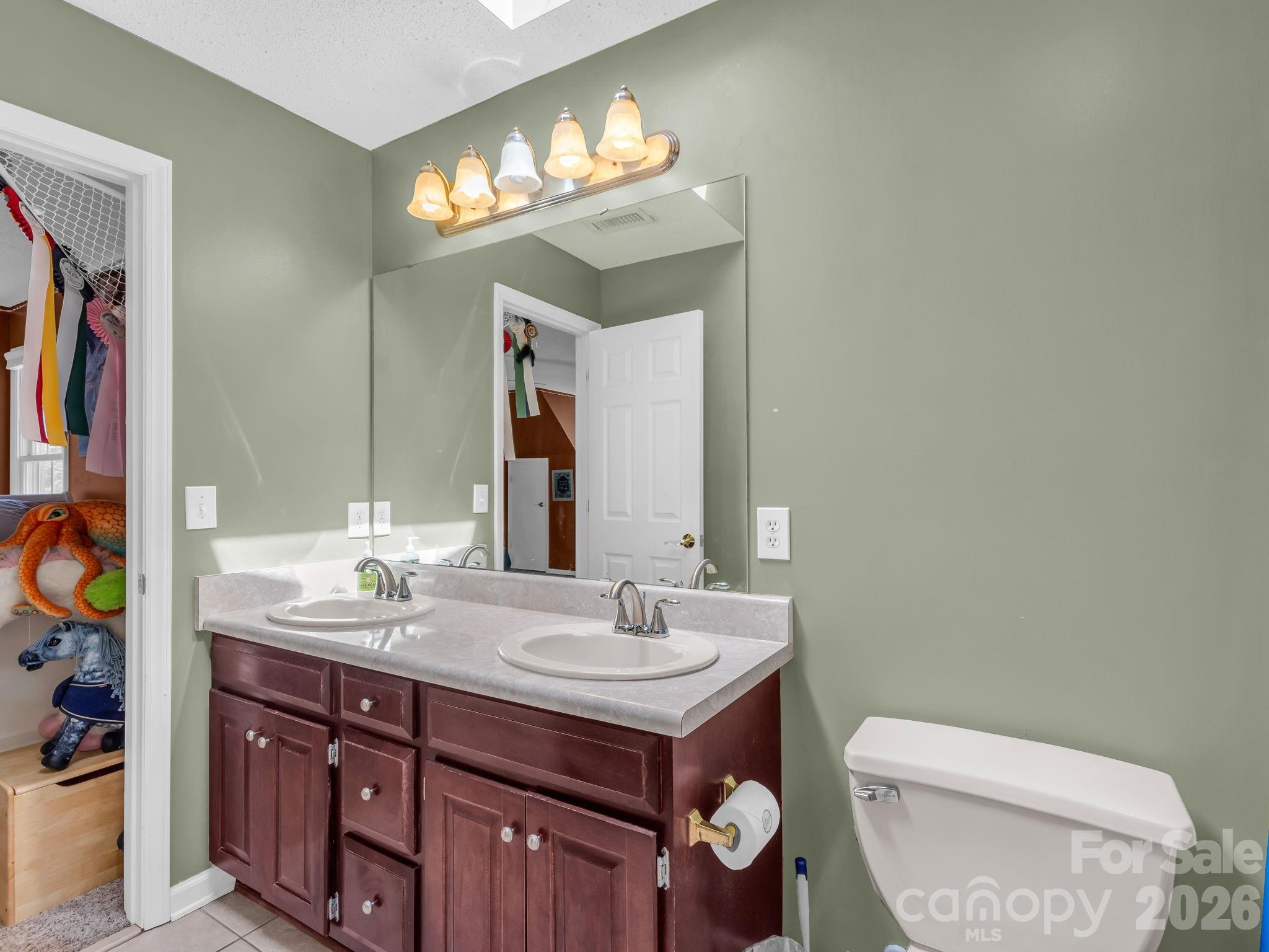 1467 Camp Creek Road — Union Mills