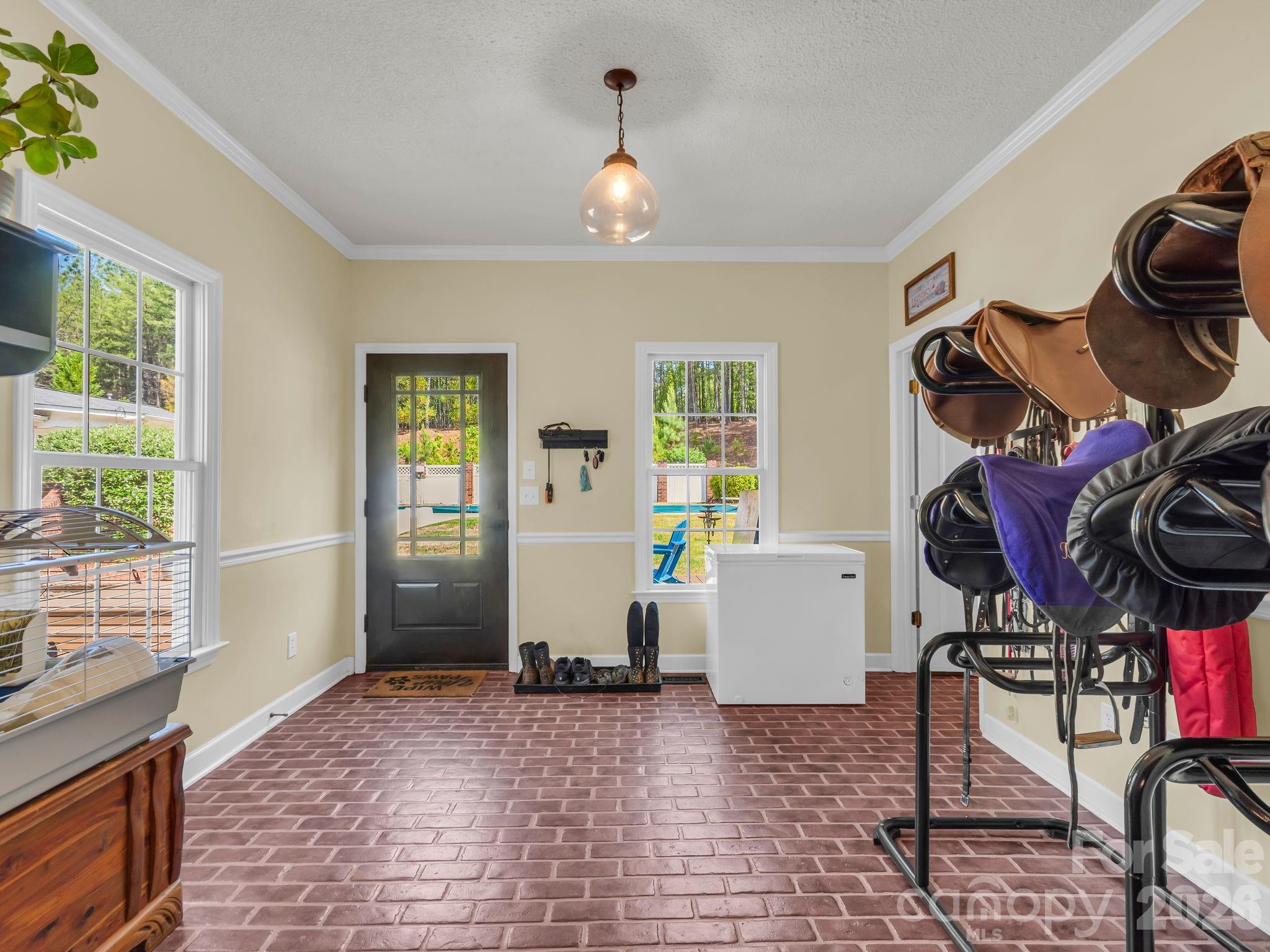 1467 Camp Creek Road — Union Mills