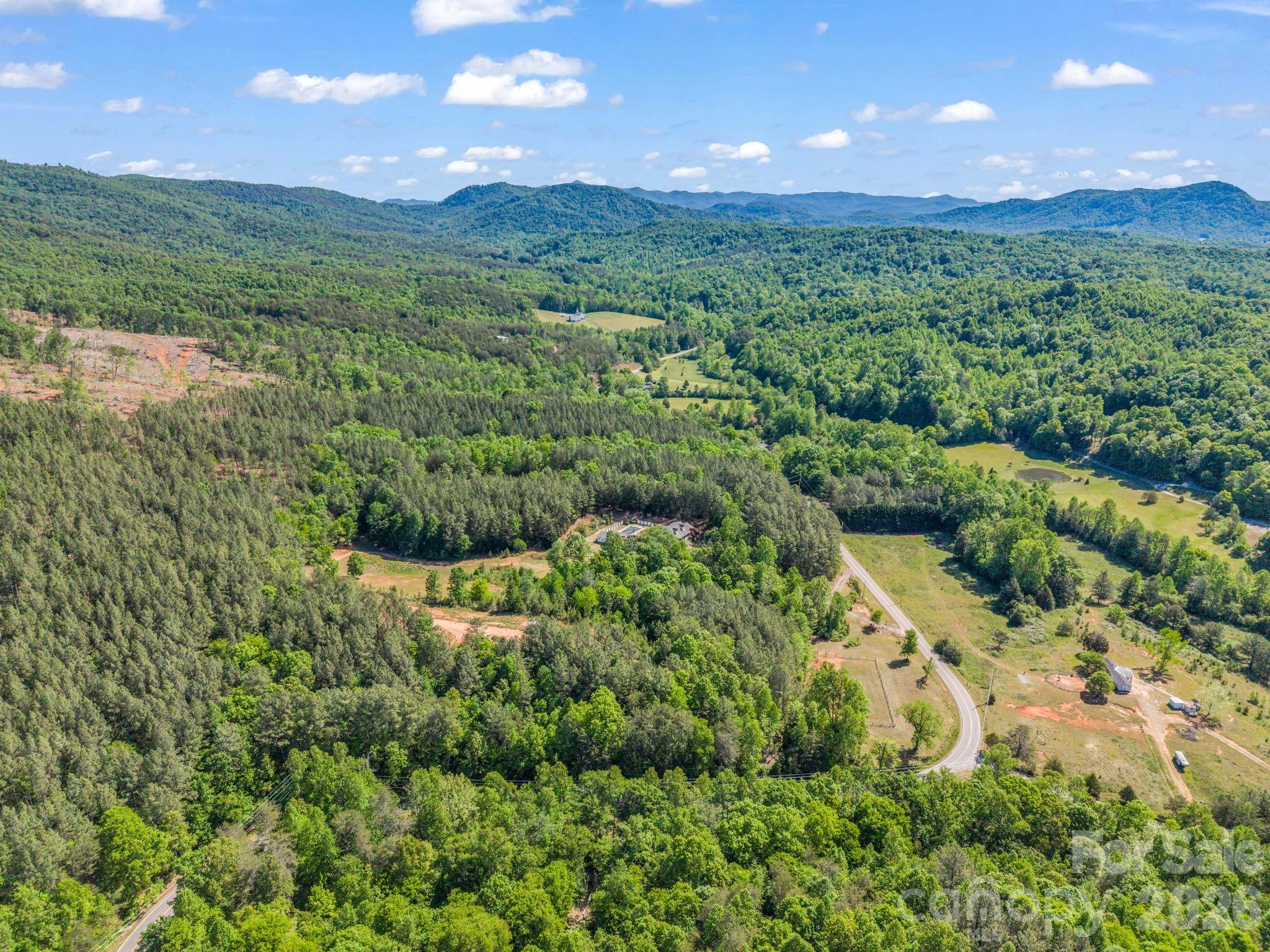 1467 Camp Creek Road — Union Mills