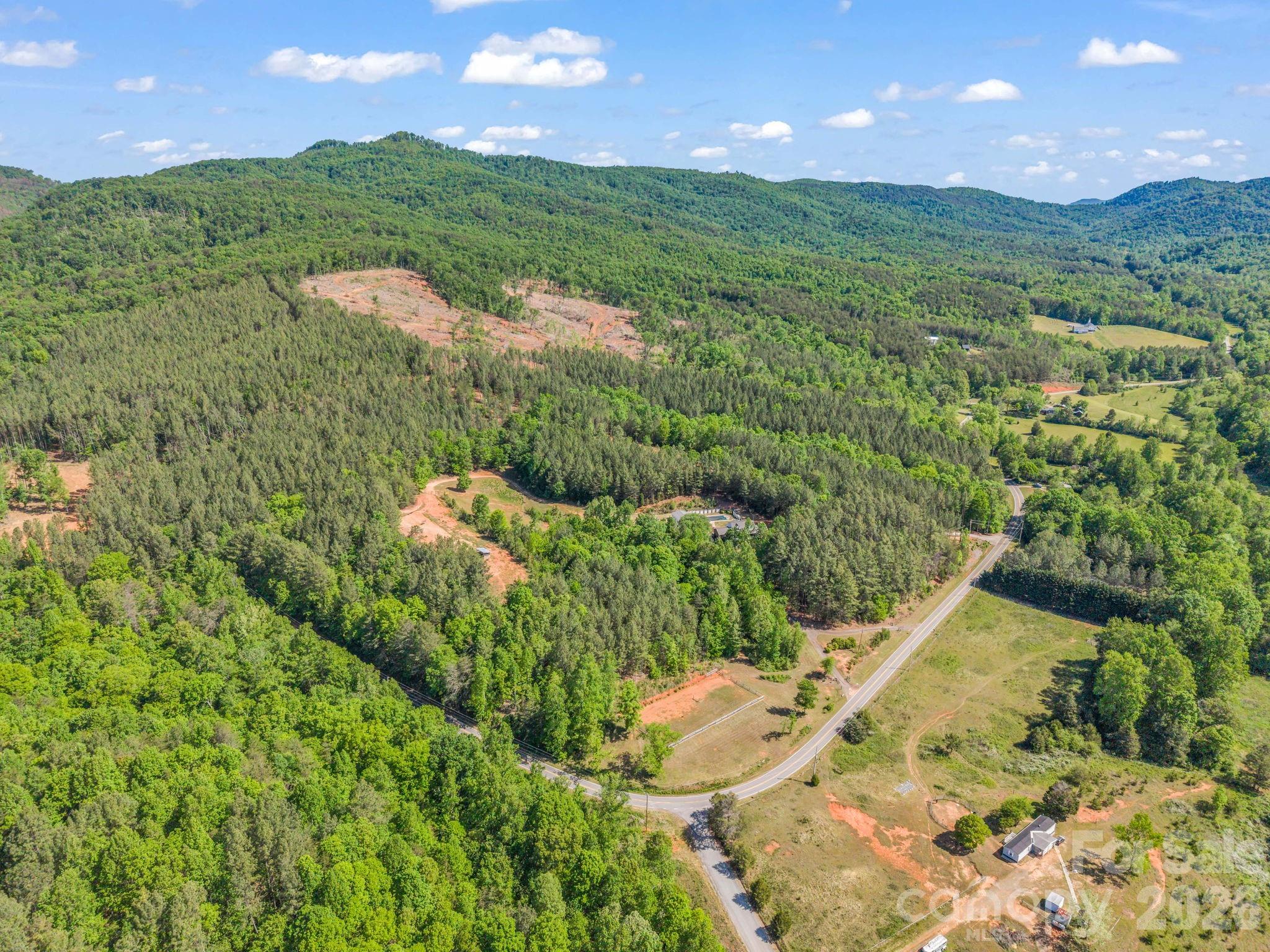 1467 Camp Creek Road — Union Mills