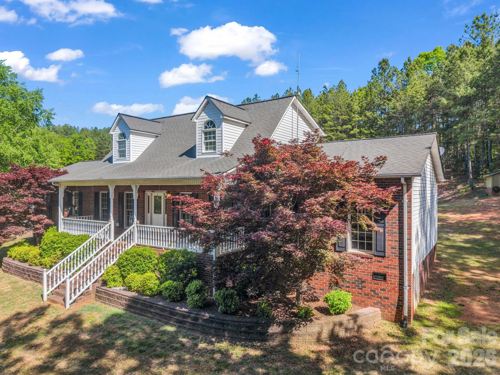 1467 Camp Creek Road — Union Mills