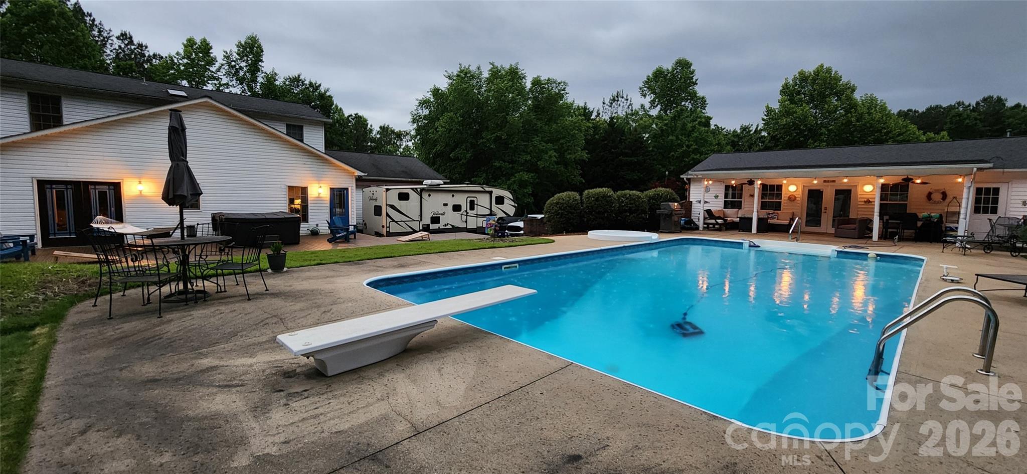 1467 Camp Creek Road — Union Mills
