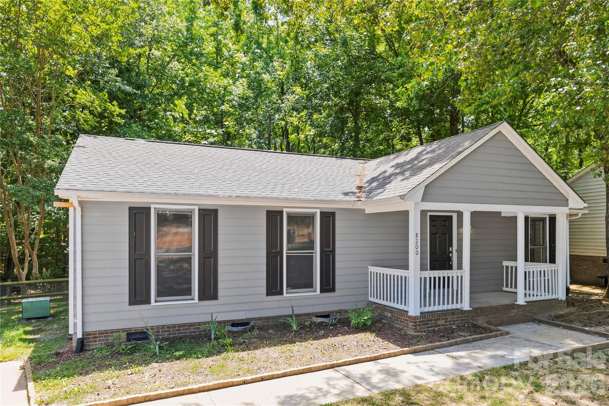8200 Chrisbry Lane — Charlotte