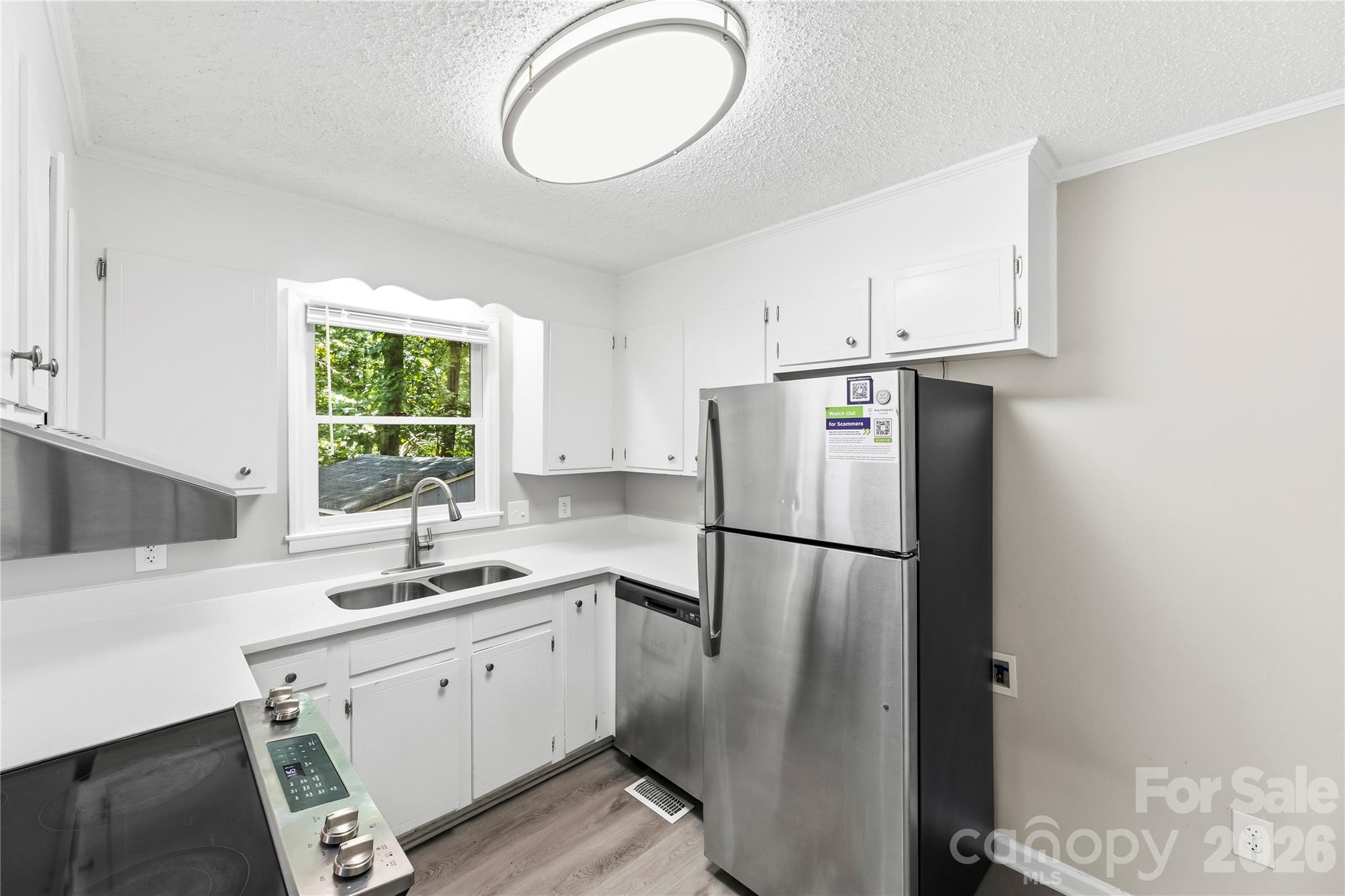 8200 Chrisbry Lane — Charlotte