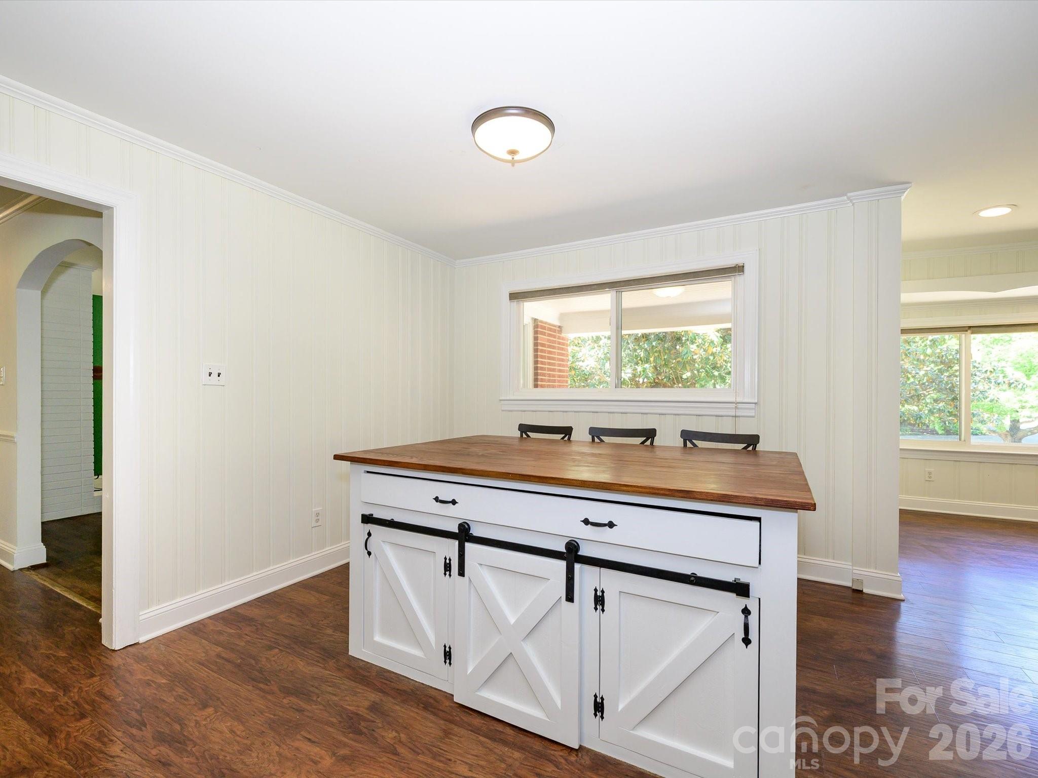 354 S Magnolia Street — Mooresville