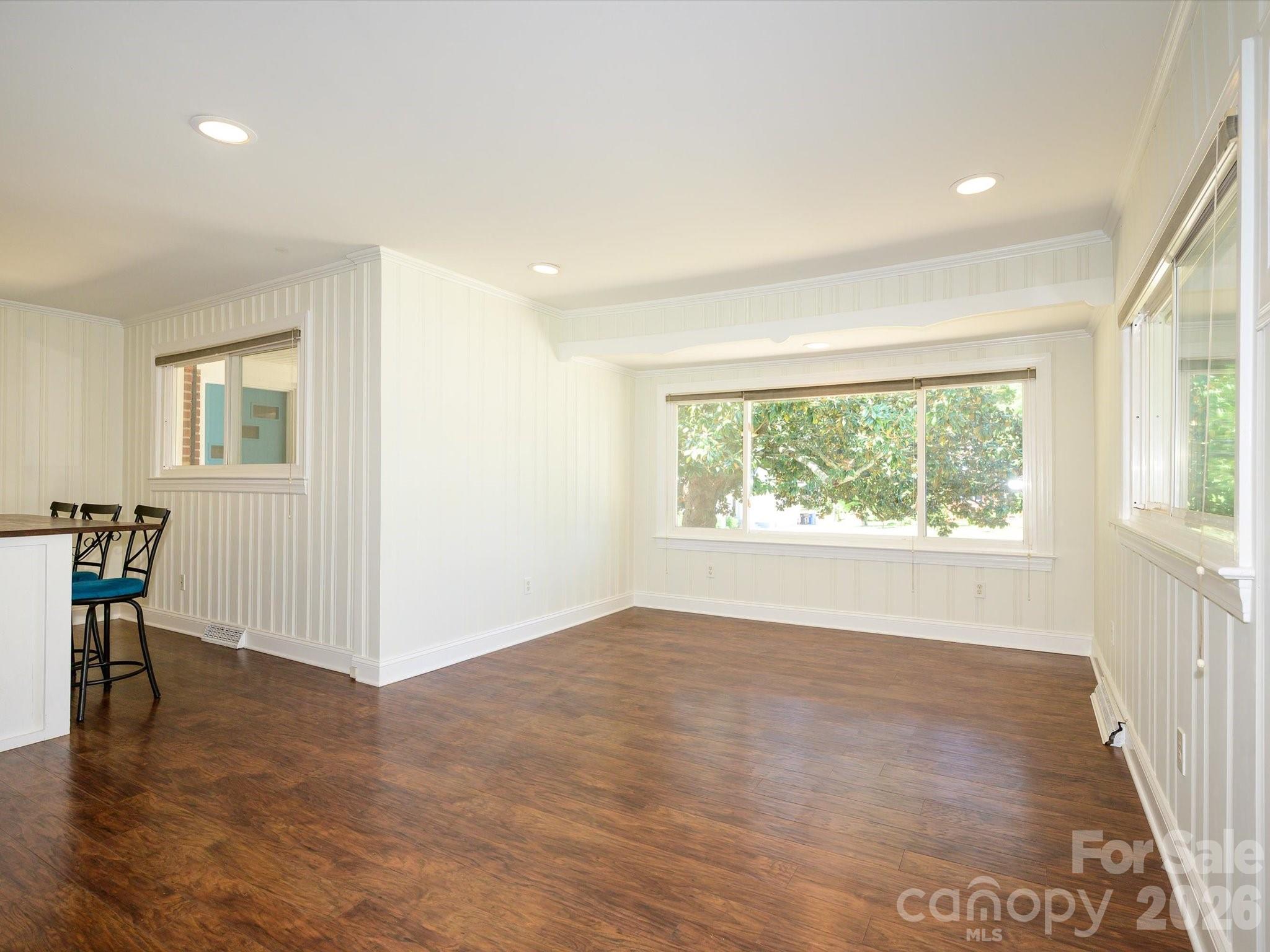 354 S Magnolia Street — Mooresville