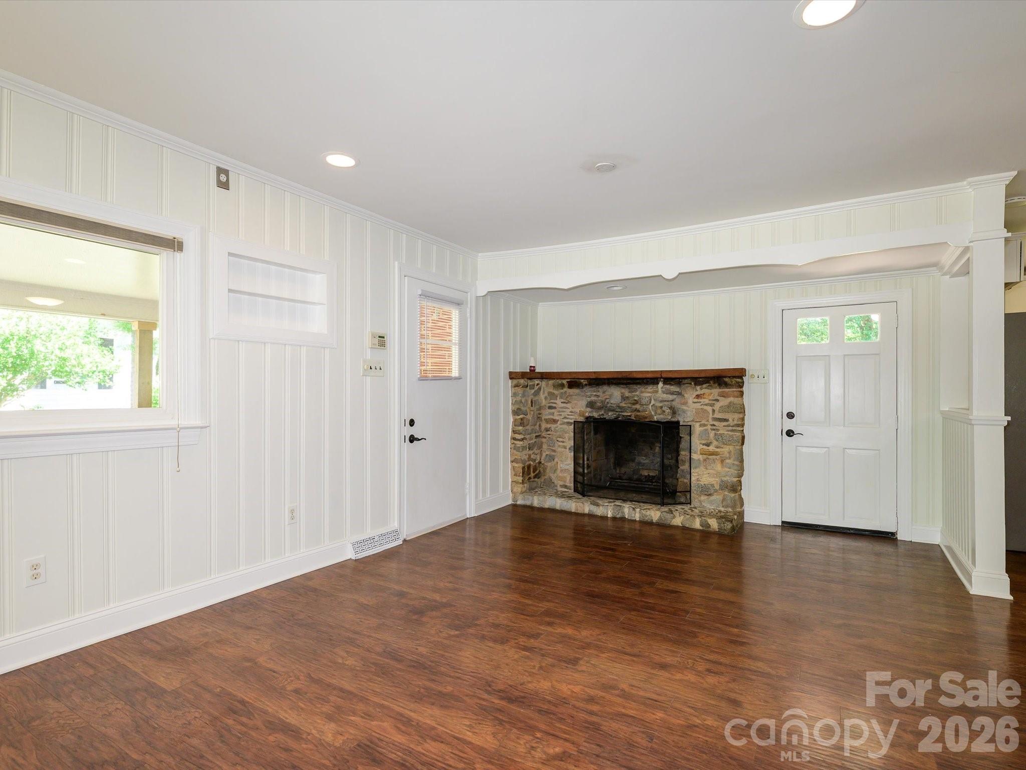354 S Magnolia Street — Mooresville