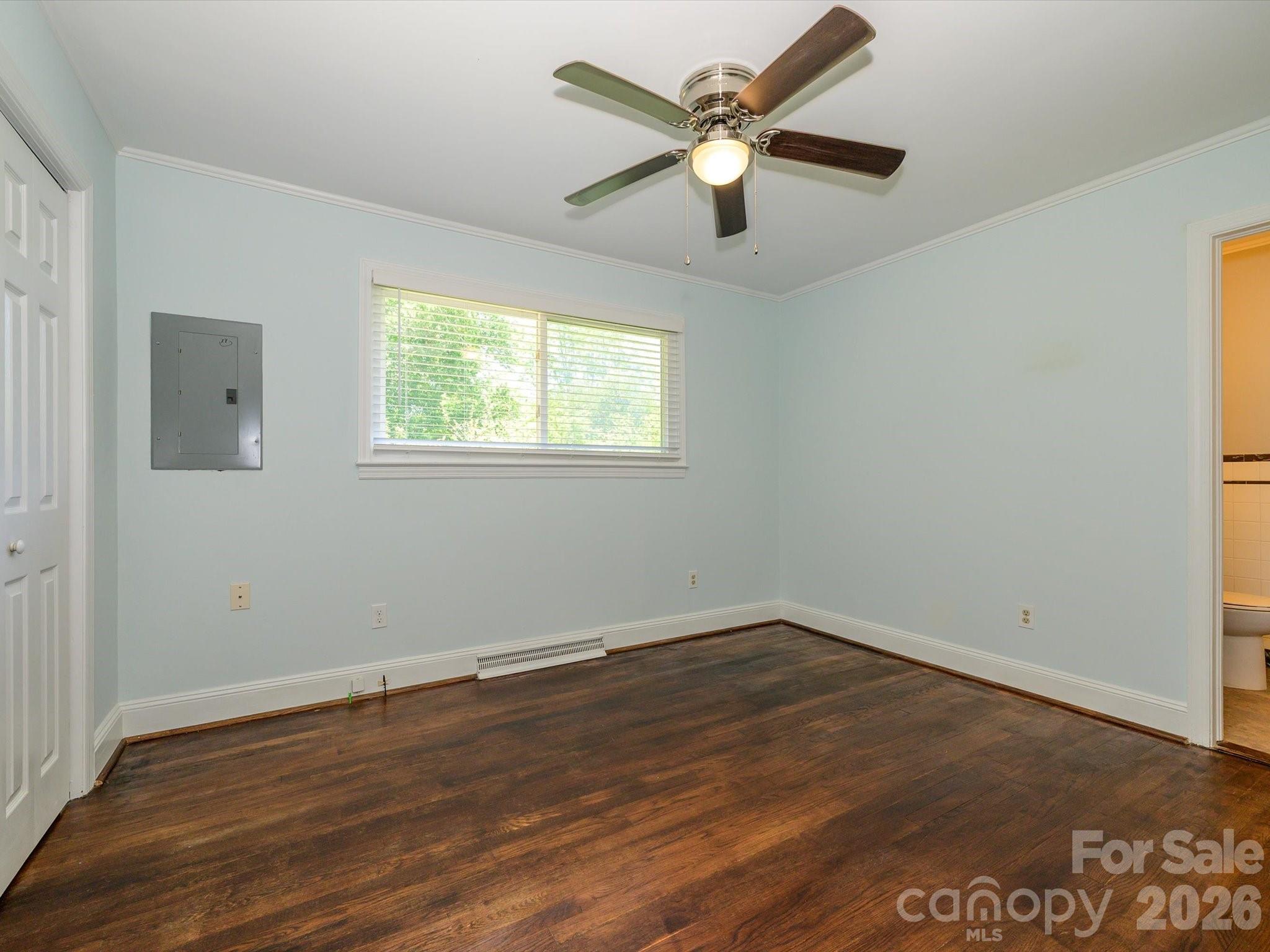 354 S Magnolia Street — Mooresville