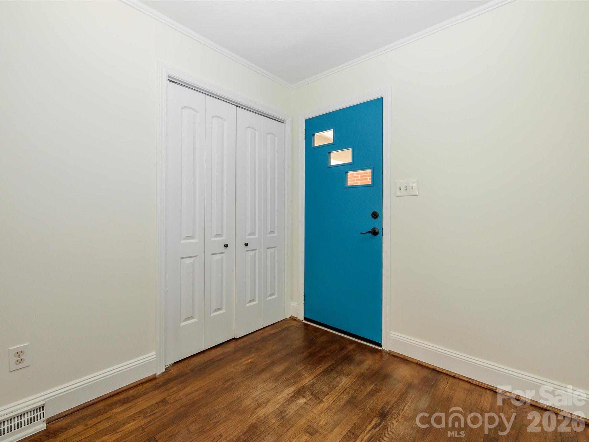 354 S Magnolia Street — Mooresville