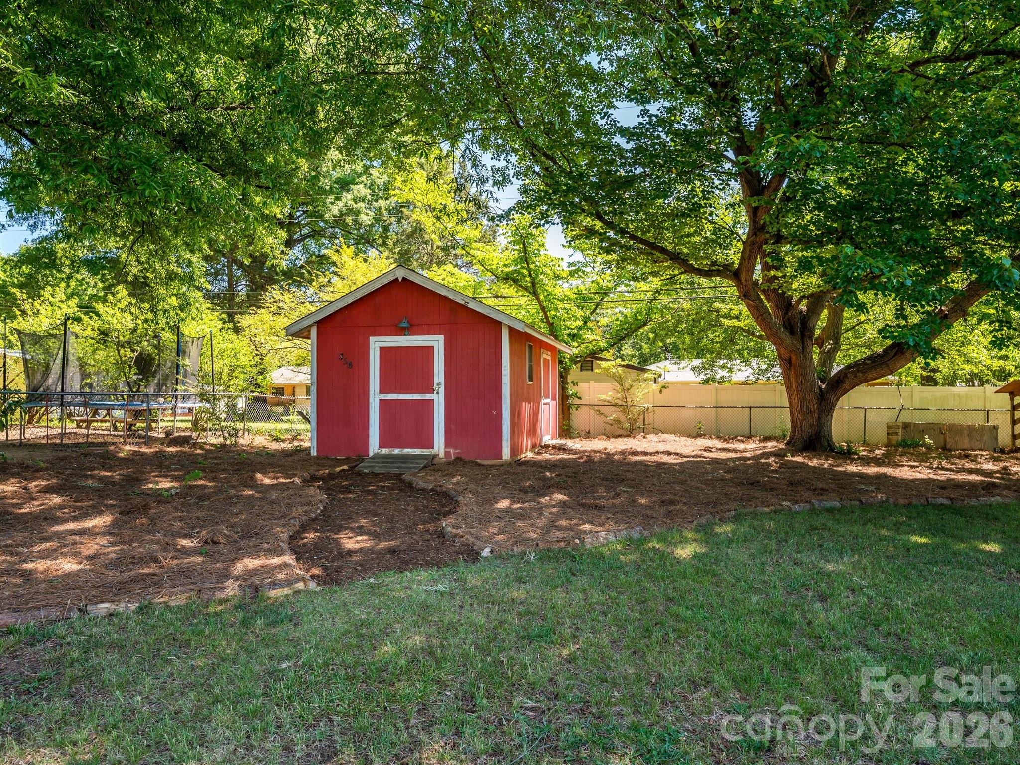 354 S Magnolia Street — Mooresville