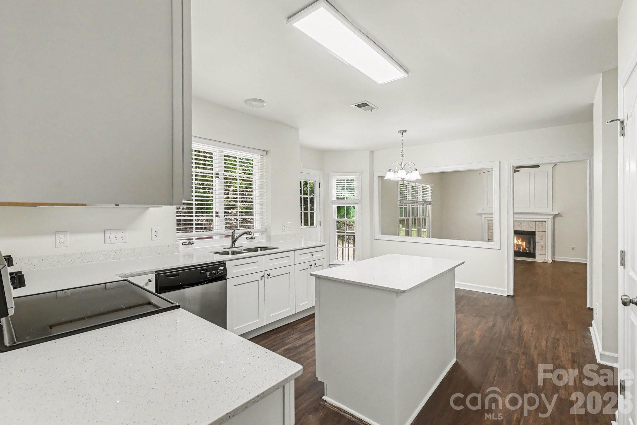 5802 Swanston Drive — Charlotte