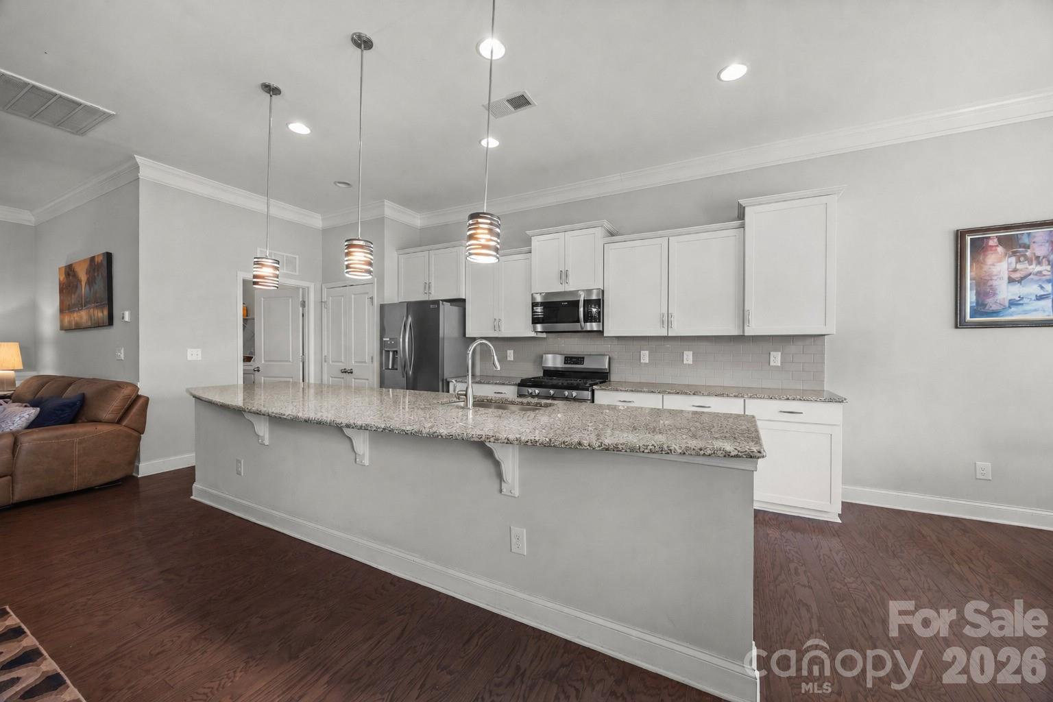 7040 Chrysanthemum Road — Lancaster