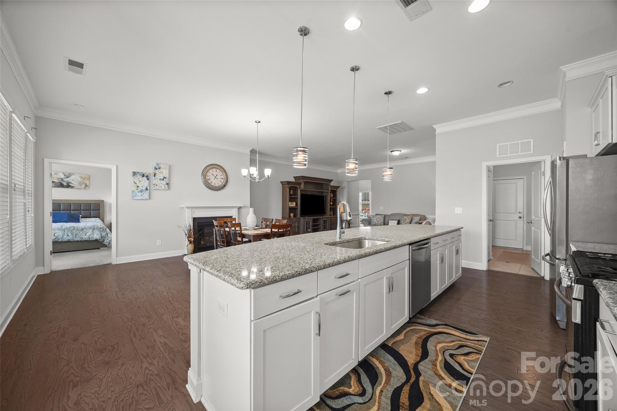 7040 Chrysanthemum Road — Lancaster