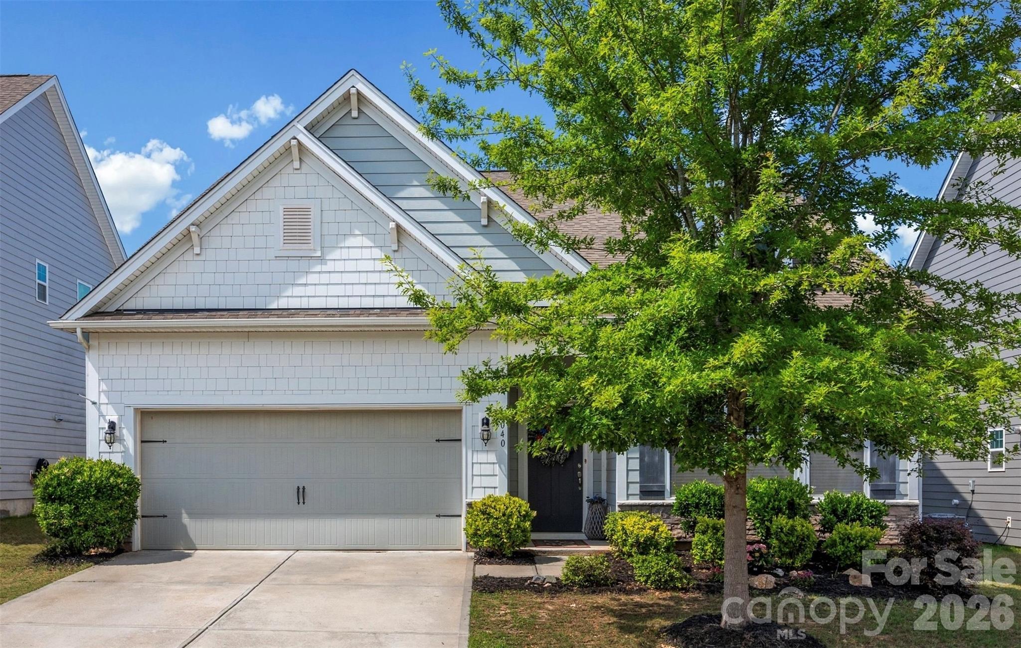 7040 Chrysanthemum Road — Lancaster