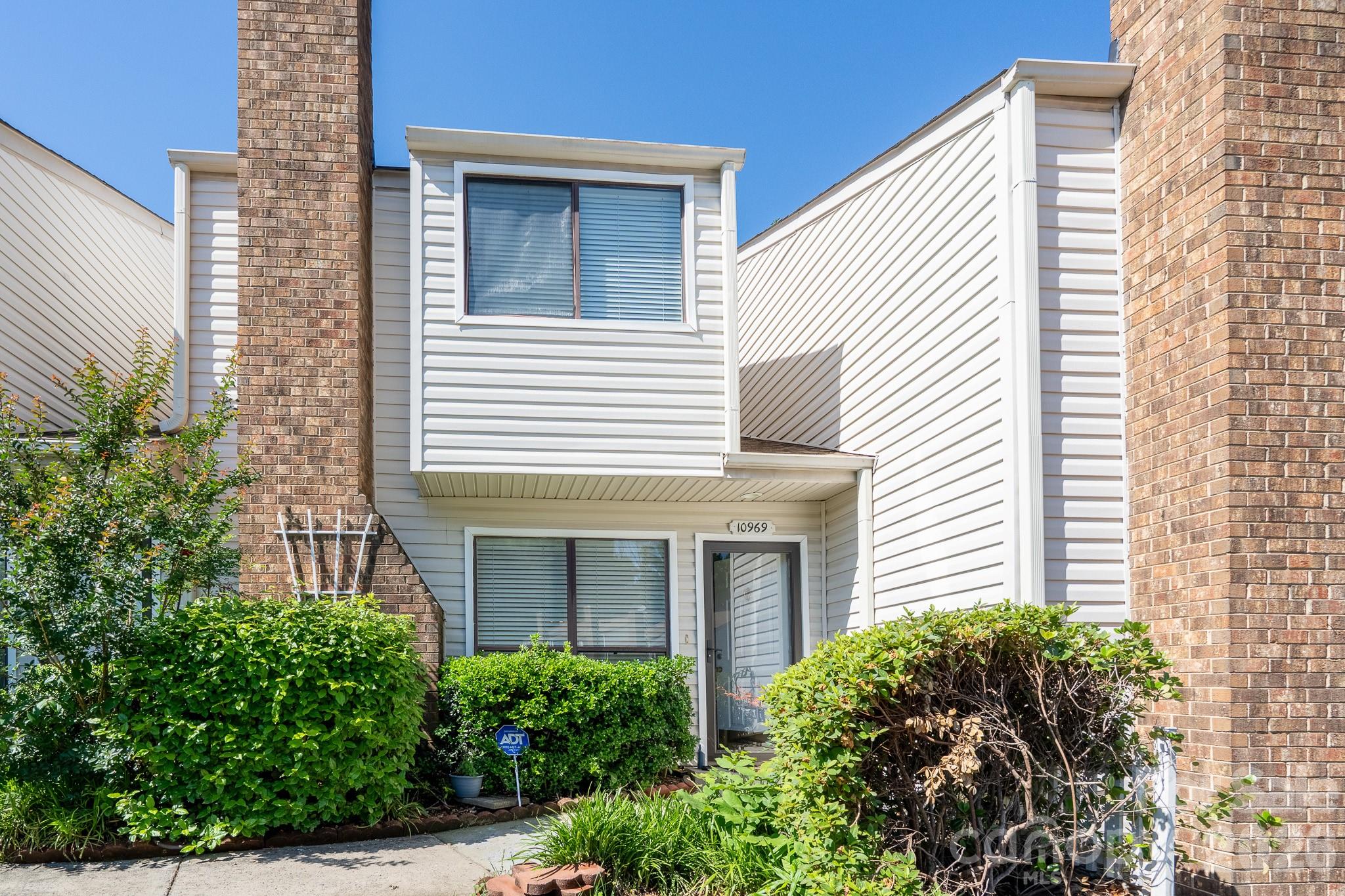 10969 Carmel Crossing Road — Charlotte