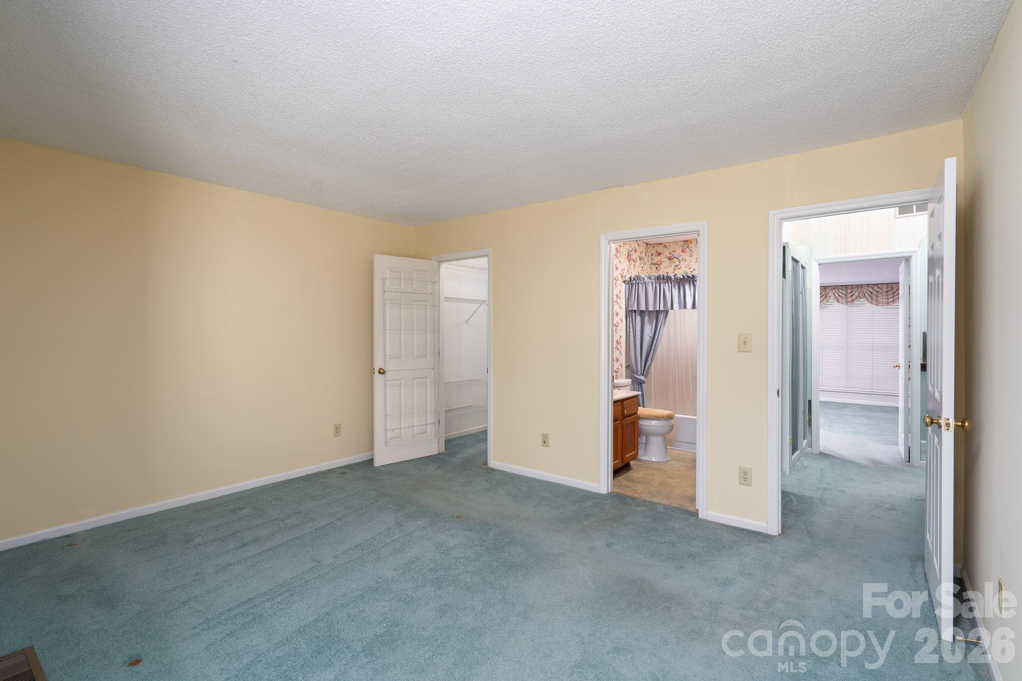 10969 Carmel Crossing Road — Charlotte