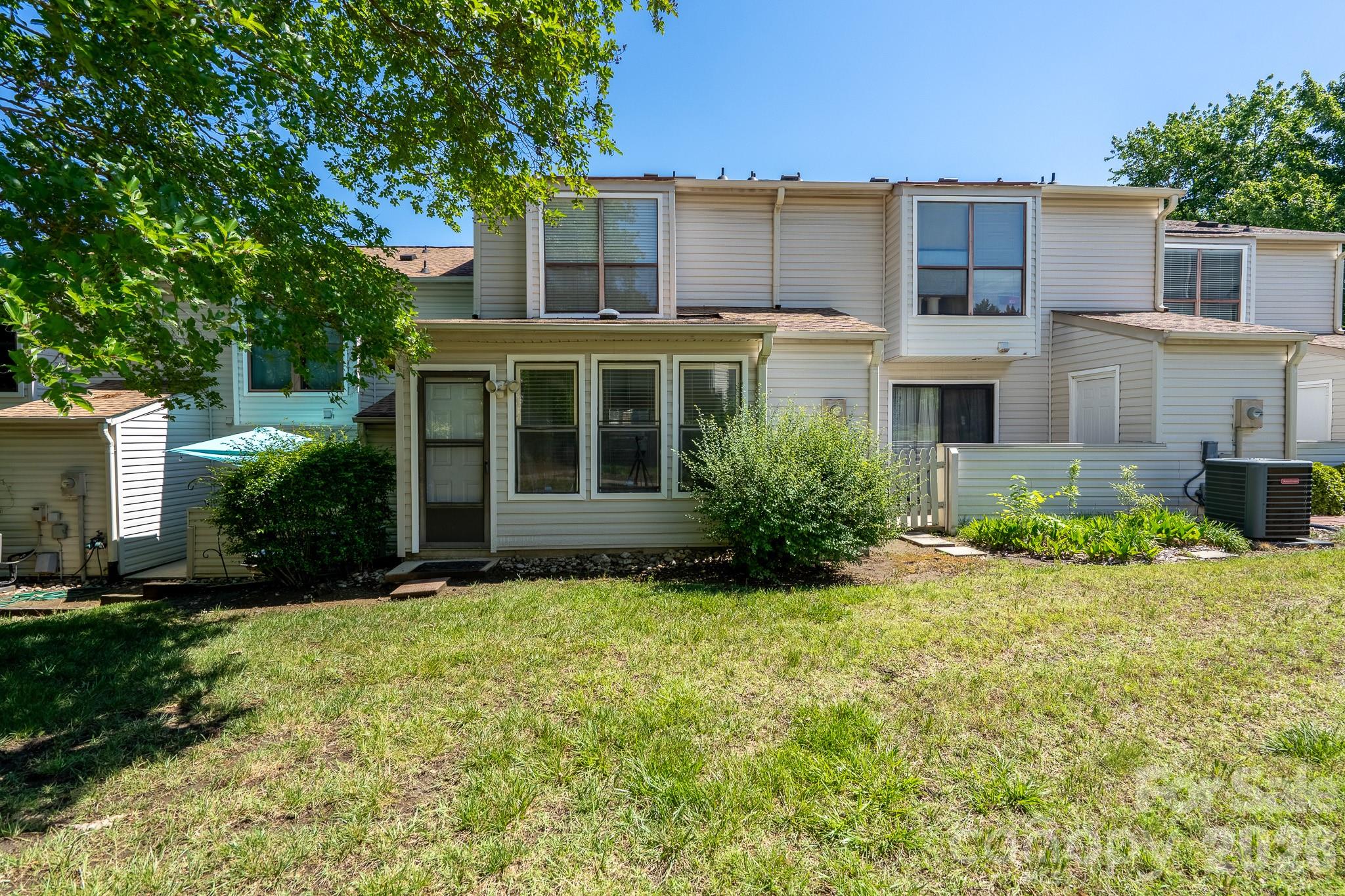 10969 Carmel Crossing Road — Charlotte