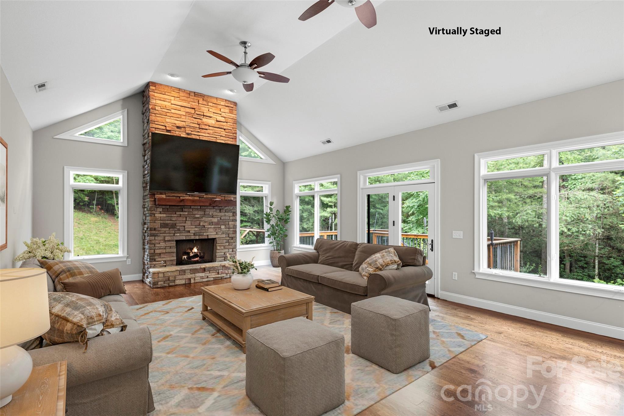 2000 Davis Mountain Road — Hendersonville