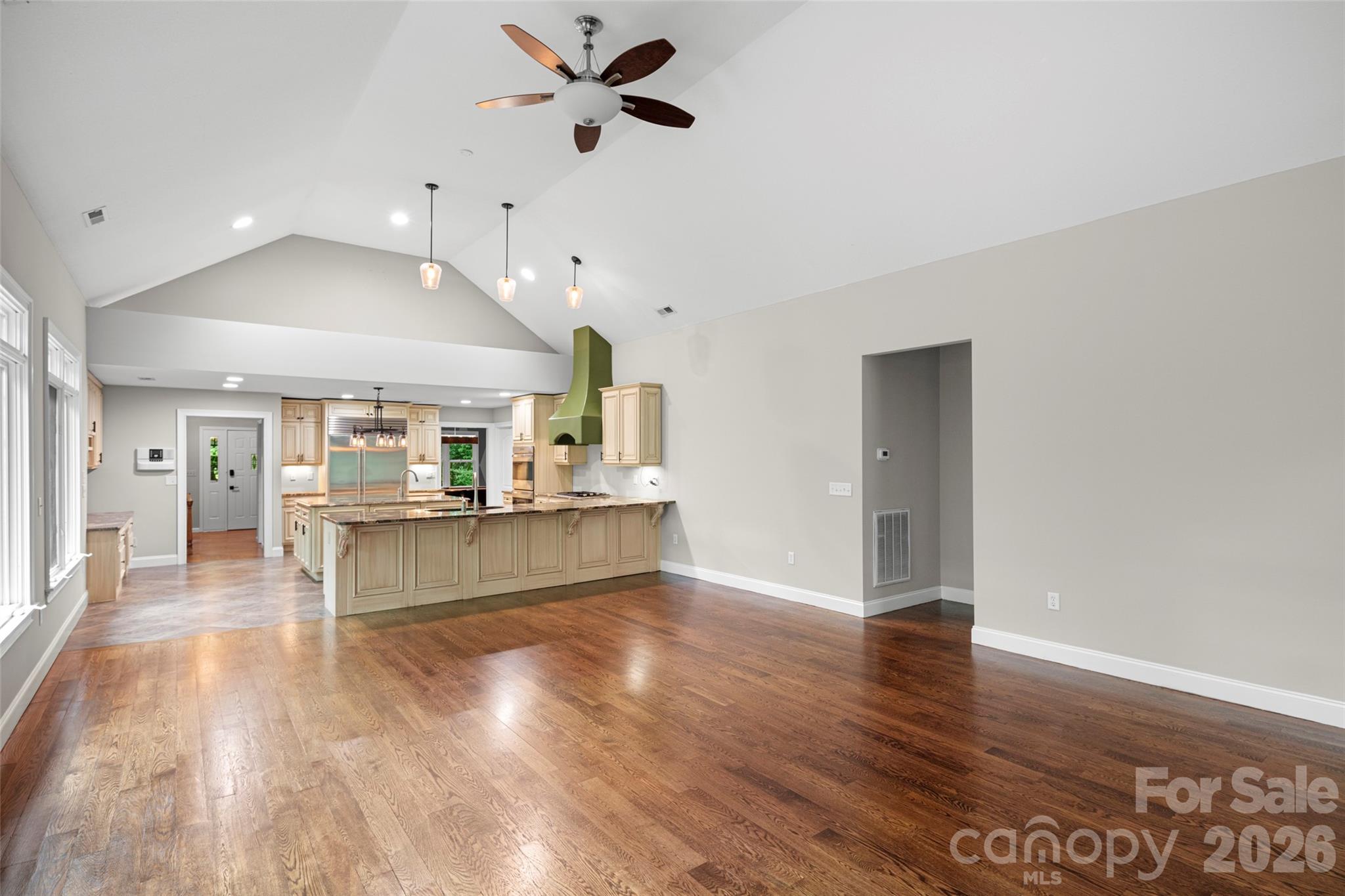 2000 Davis Mountain Road — Hendersonville