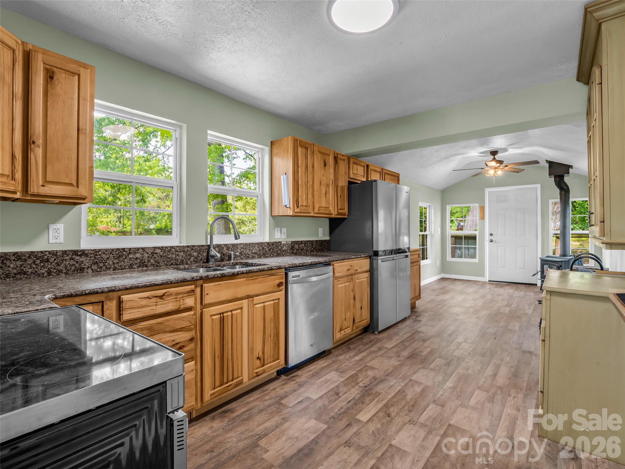 1916 Old Spartanburg Road — Hendersonville