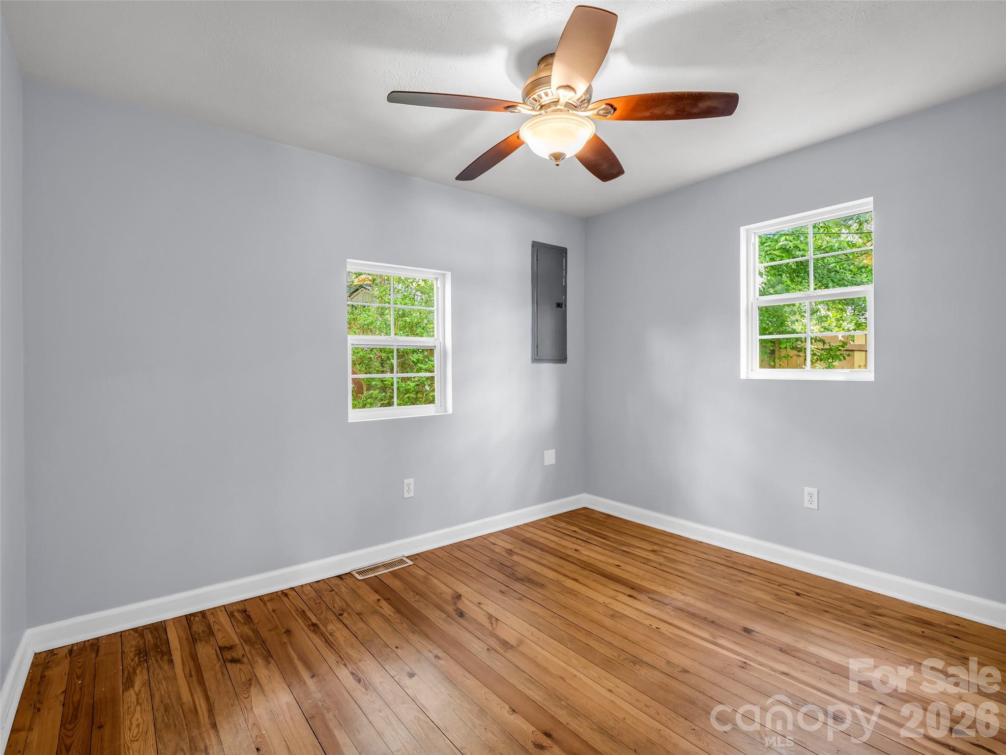 1916 Old Spartanburg Road — Hendersonville