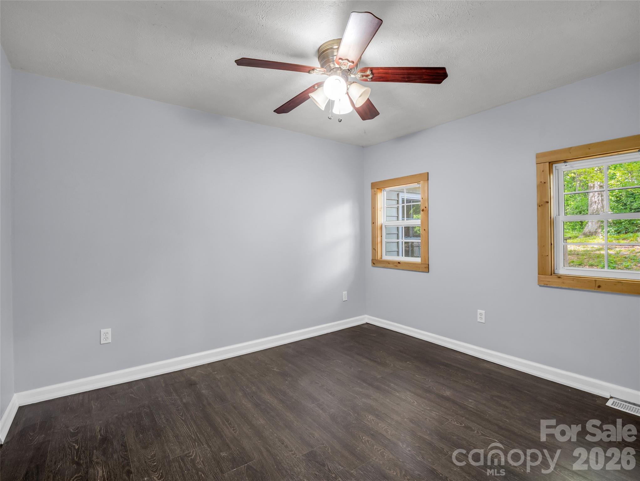 1916 Old Spartanburg Road — Hendersonville