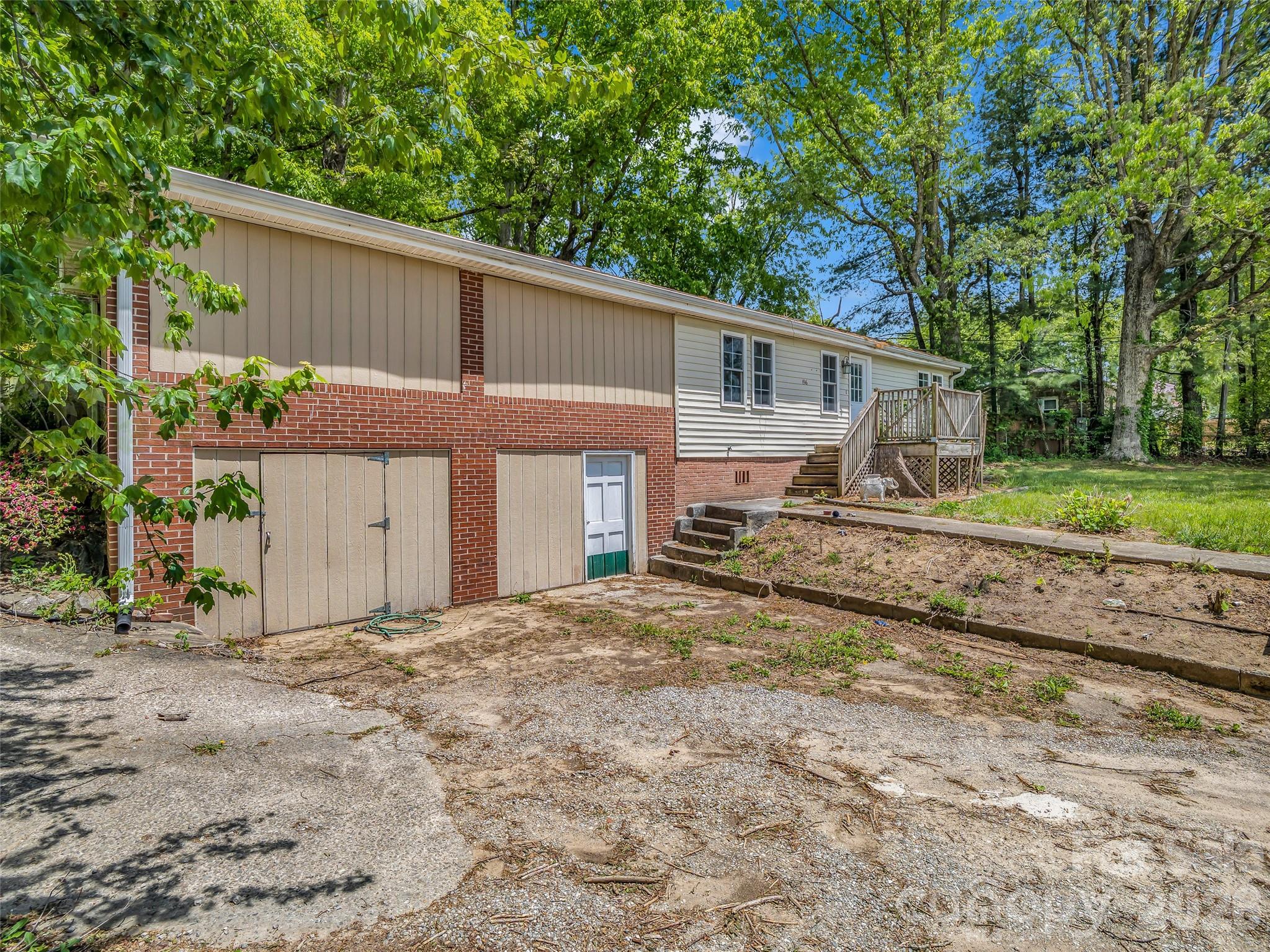 1916 Old Spartanburg Road — Hendersonville