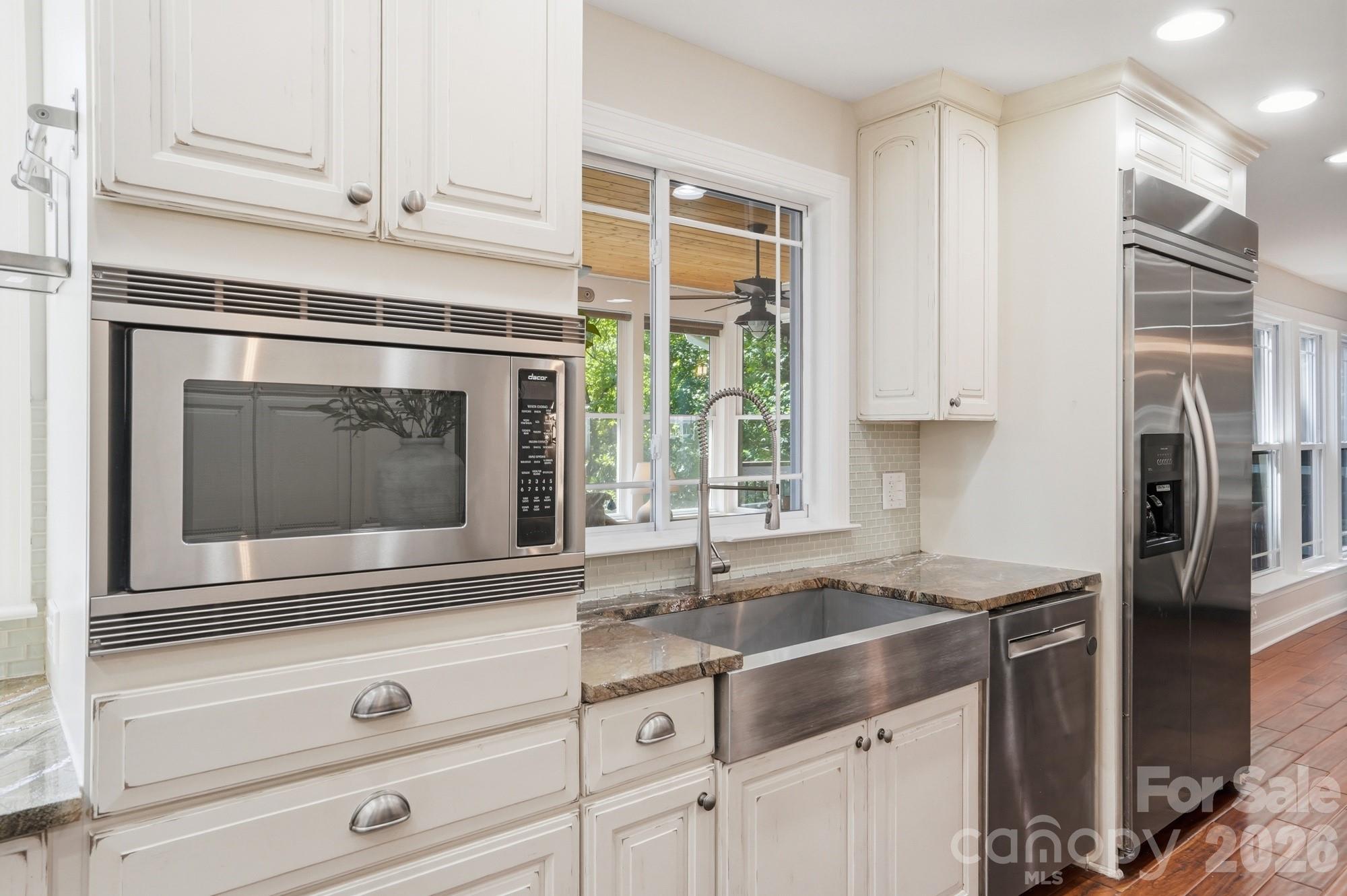 2113 Bon Villa Way — Tega Cay