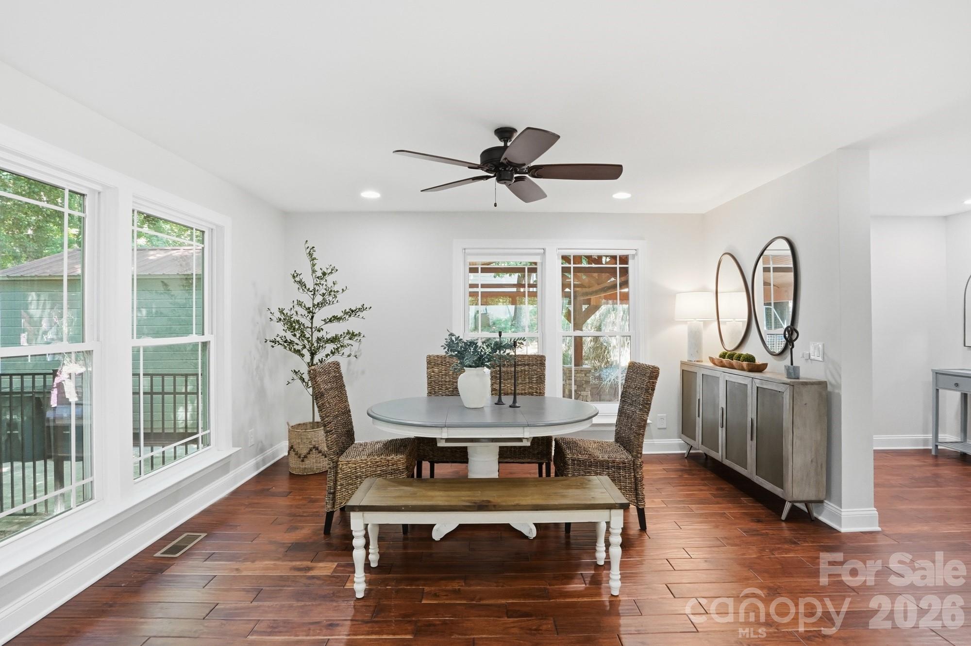 2113 Bon Villa Way — Tega Cay