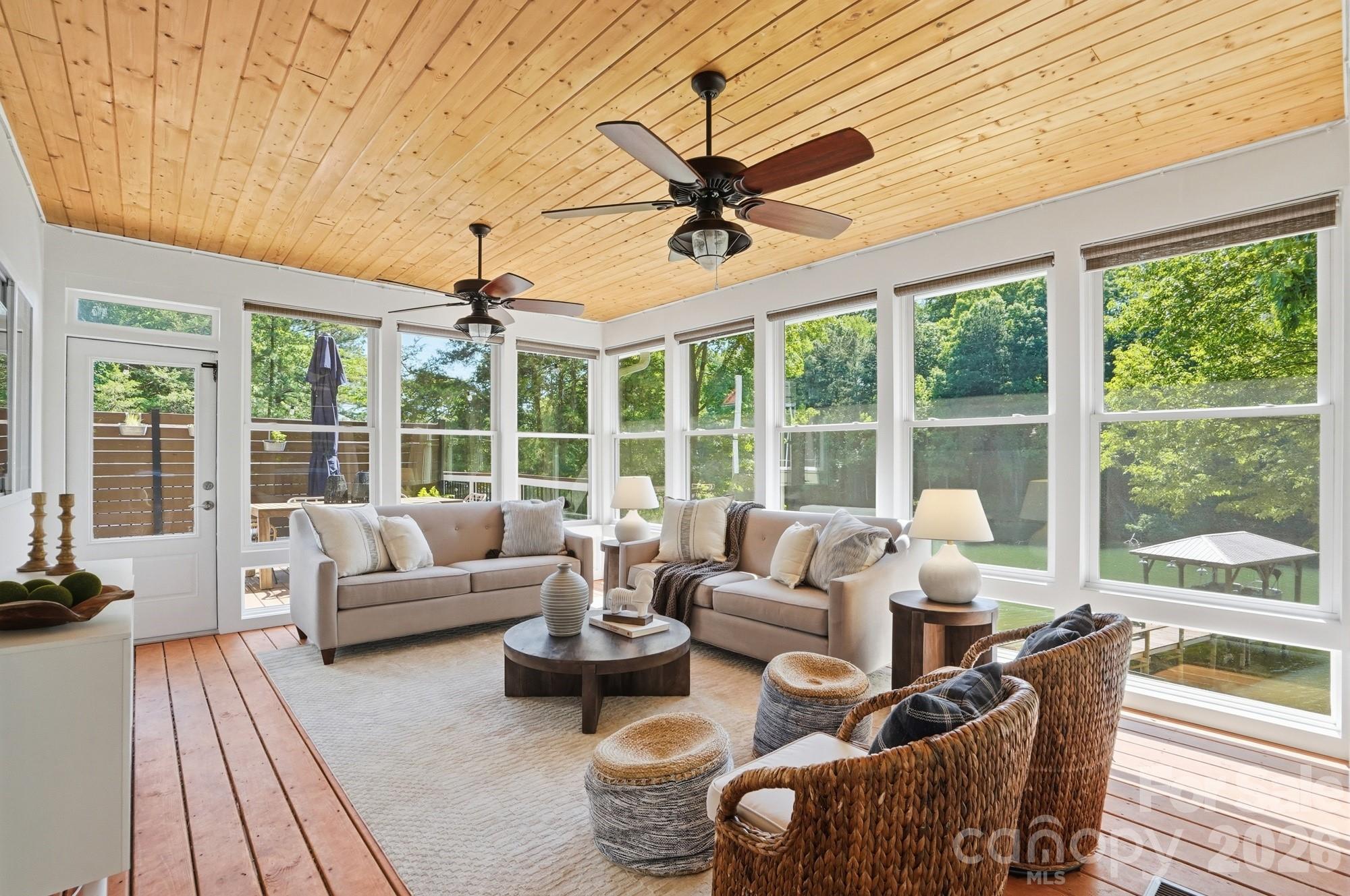 2113 Bon Villa Way — Tega Cay
