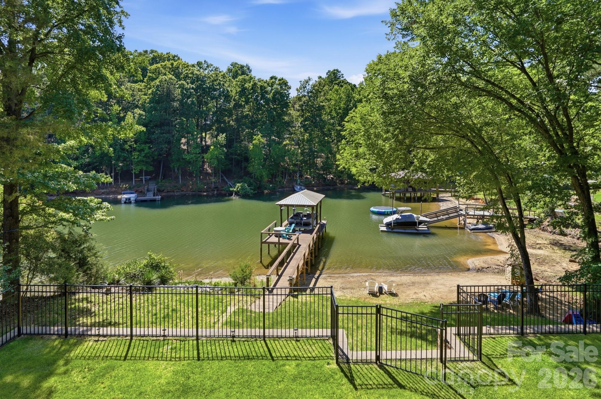 2113 Bon Villa Way — Tega Cay