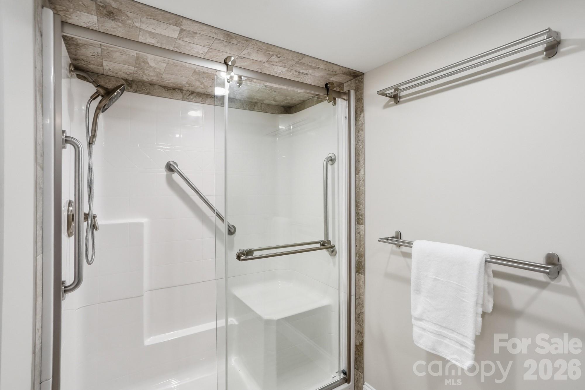 2113 Bon Villa Way — Tega Cay