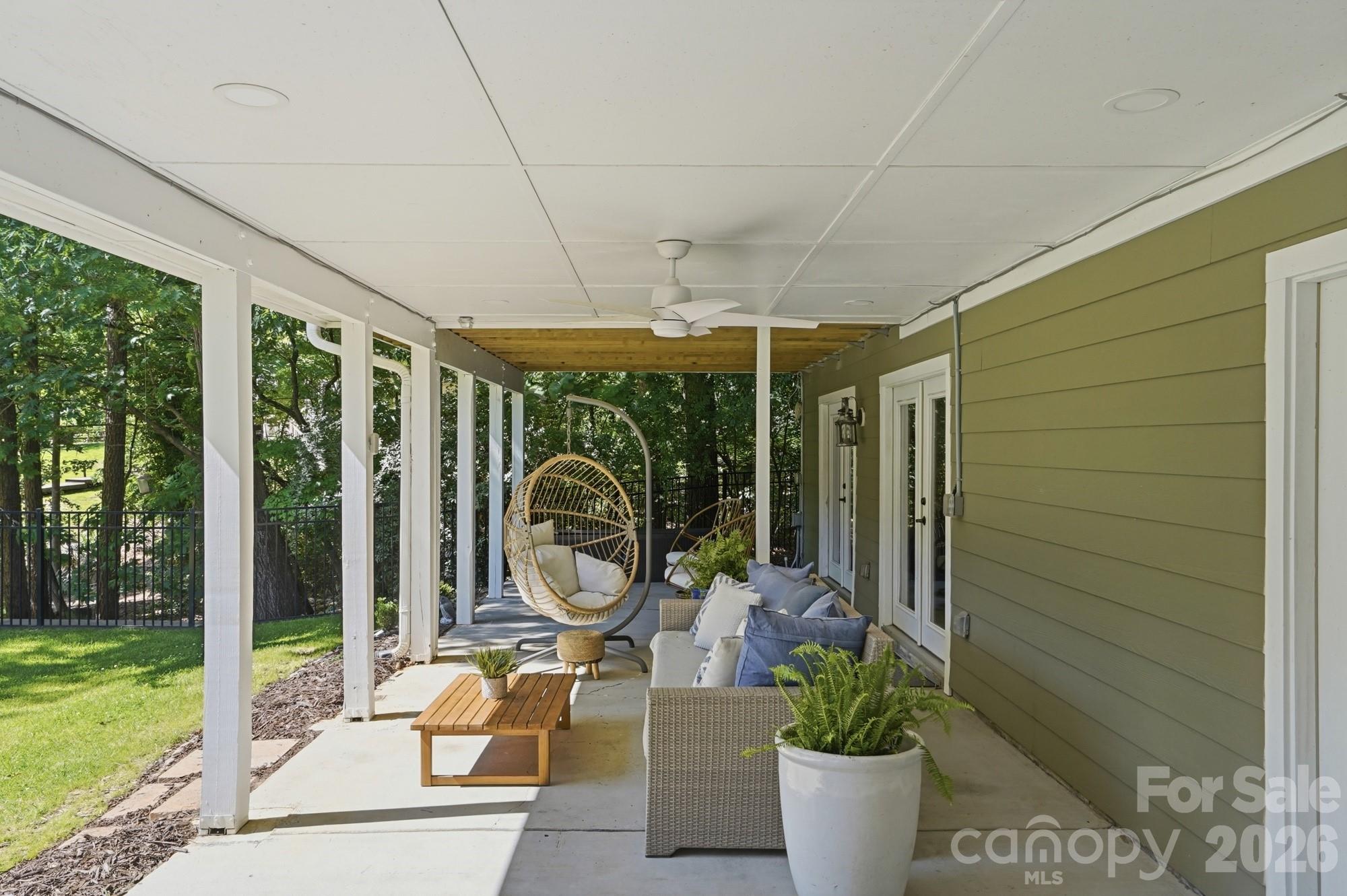 2113 Bon Villa Way — Tega Cay