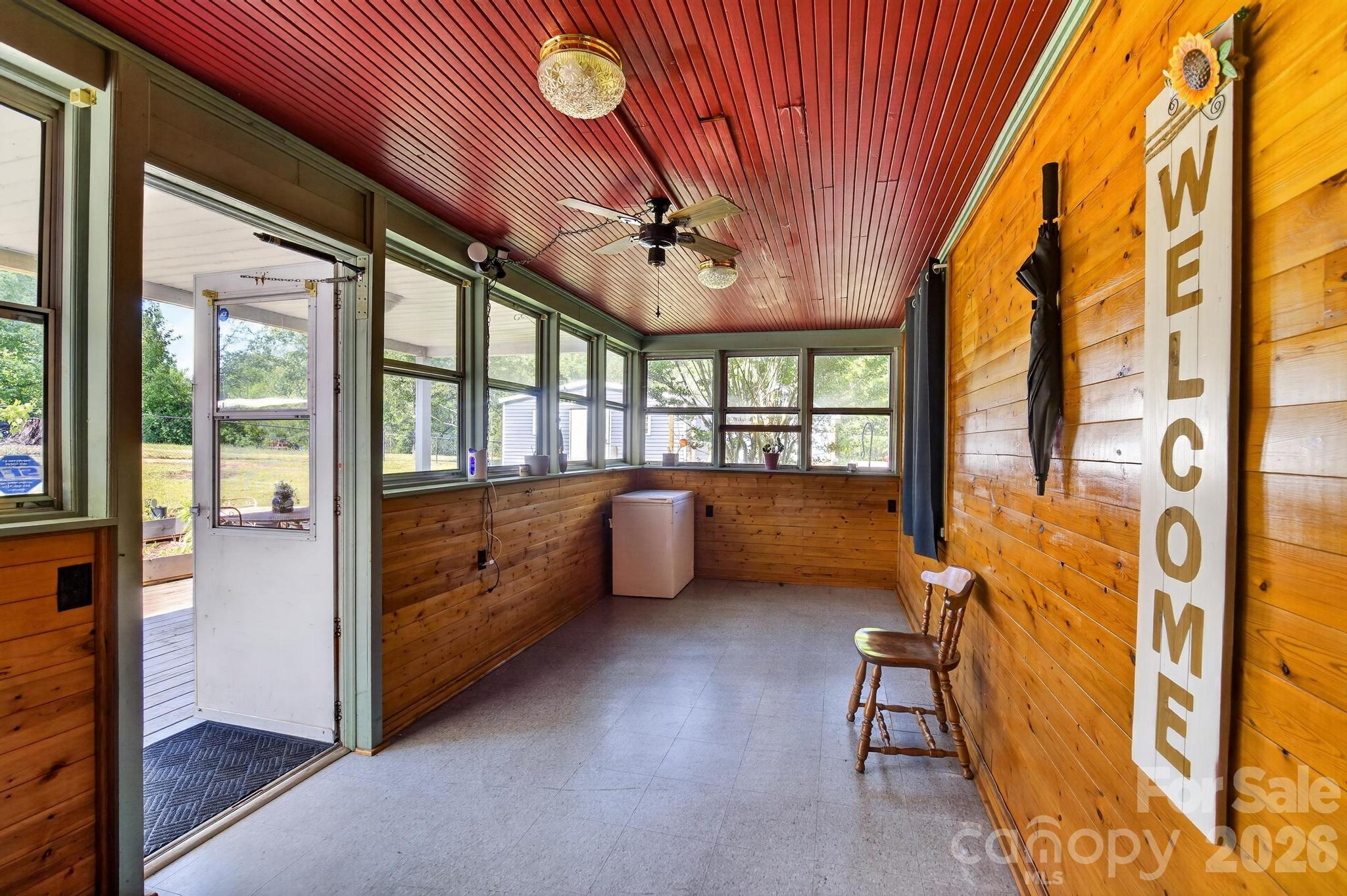 828 Jamestown Road — Morganton