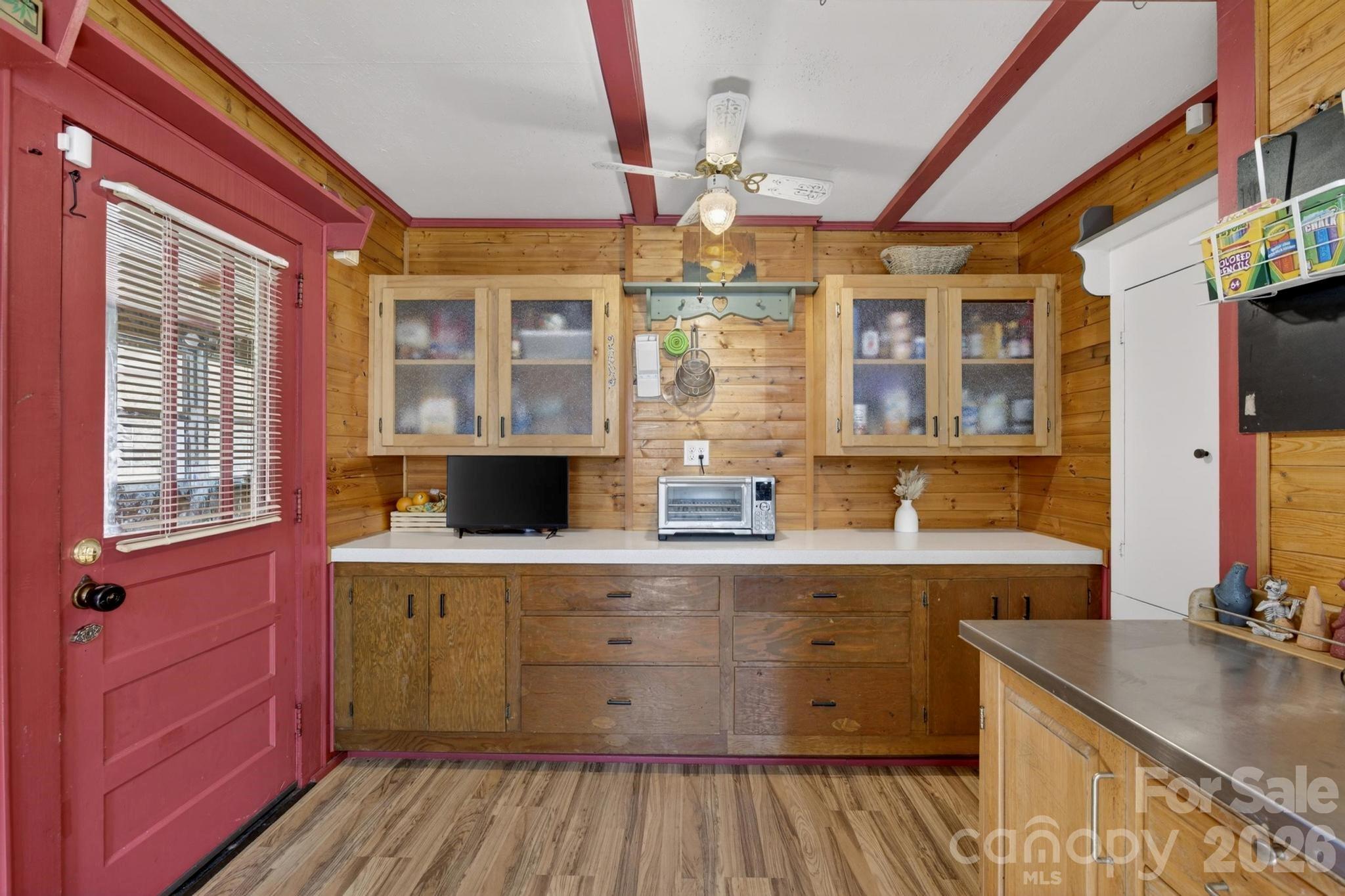 828 Jamestown Road — Morganton