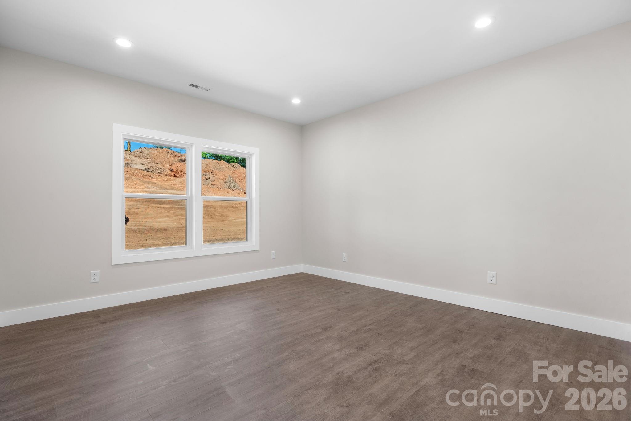 917 Overlook Drive SW — Lenoir